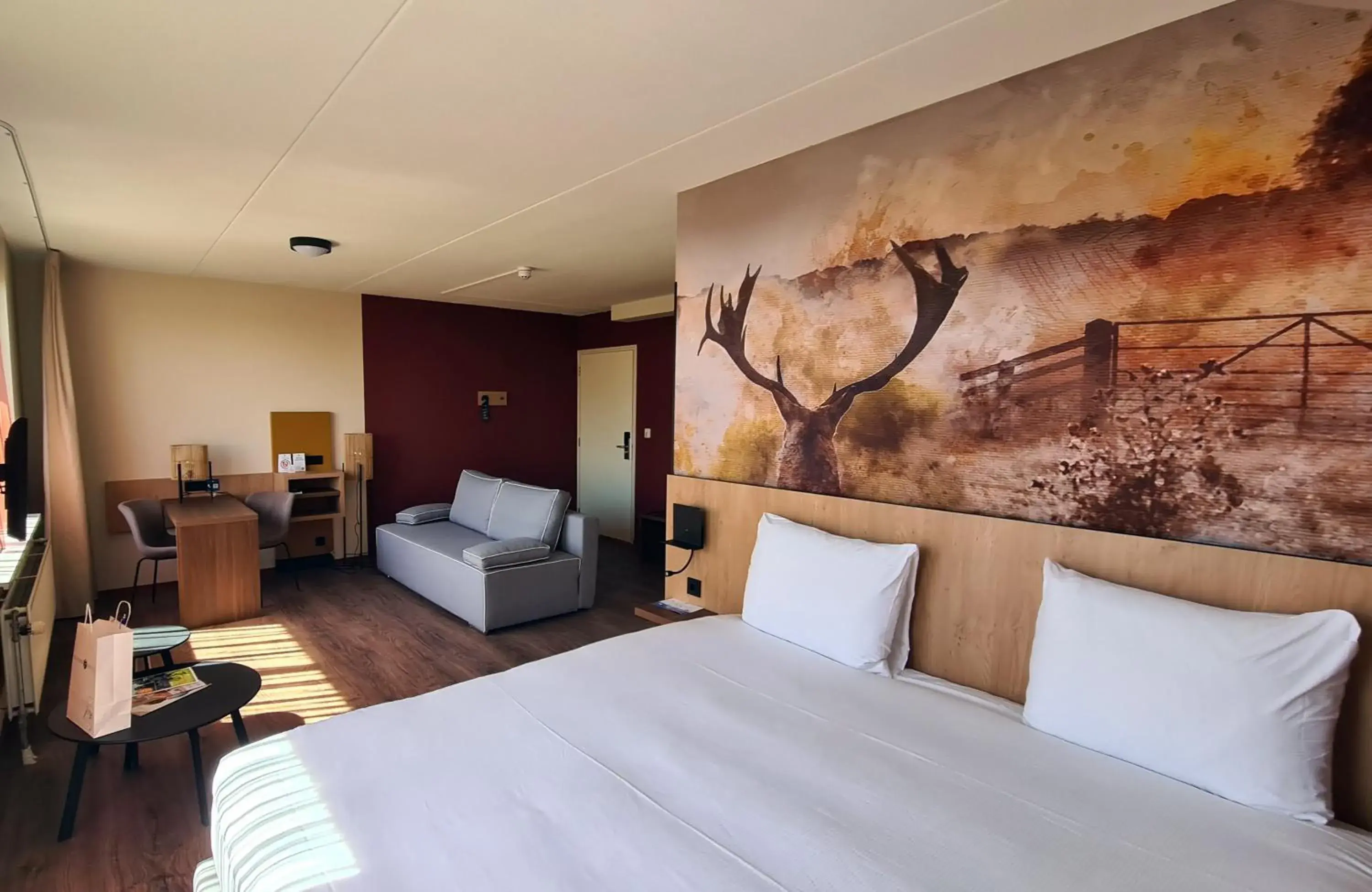 Photo of the whole room, Bed in Fletcher Duinhotel Hotel Burgh Haamstede Photo of the whole room, Bed in Fletcher Duinhotel Hotel Burgh Haamstede