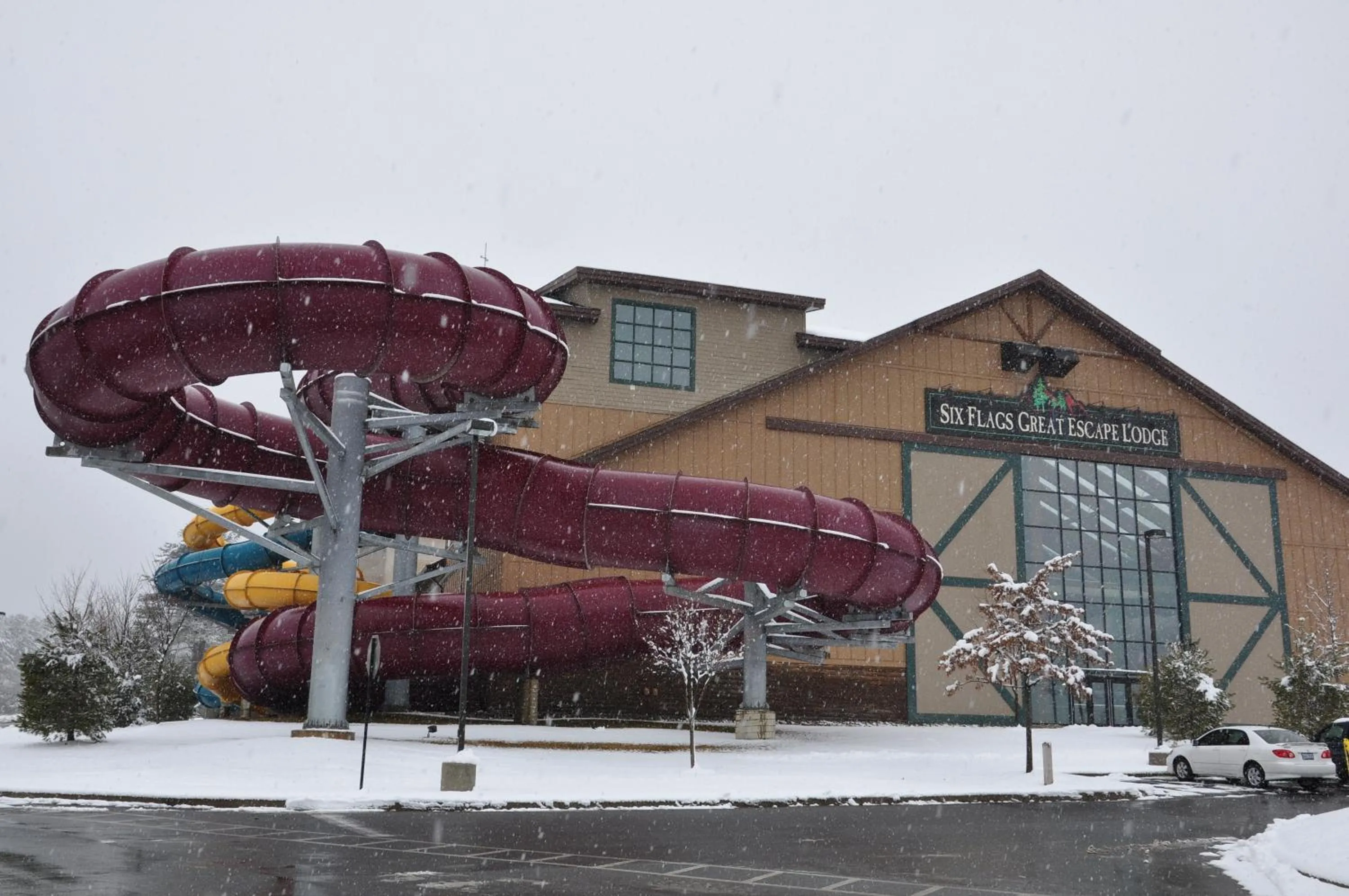Property building in Six Flags Great Escape Lodge & Indoor Waterpark