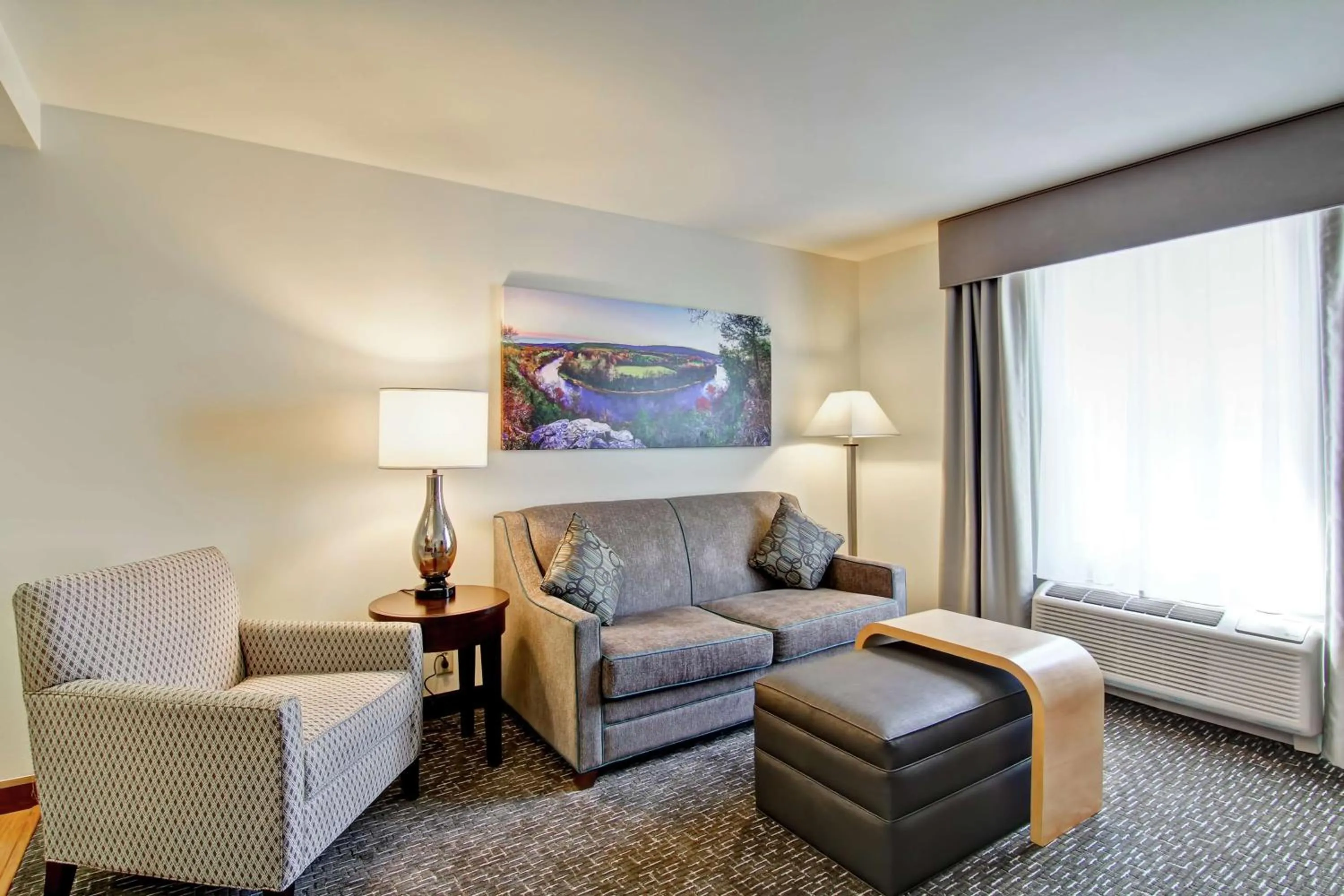 Living room in Homewood Suites by Hilton Bentonville-Rogers