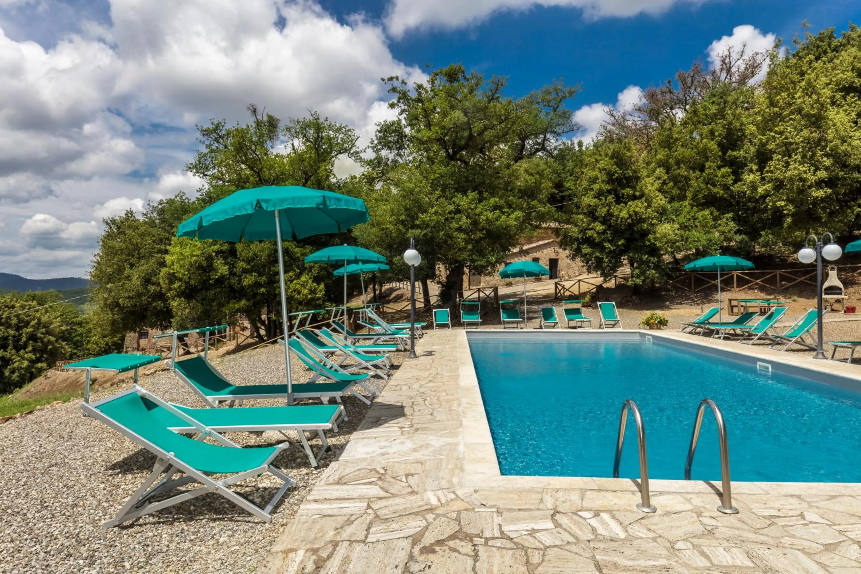 Swimming pool in Tenuta della Selva