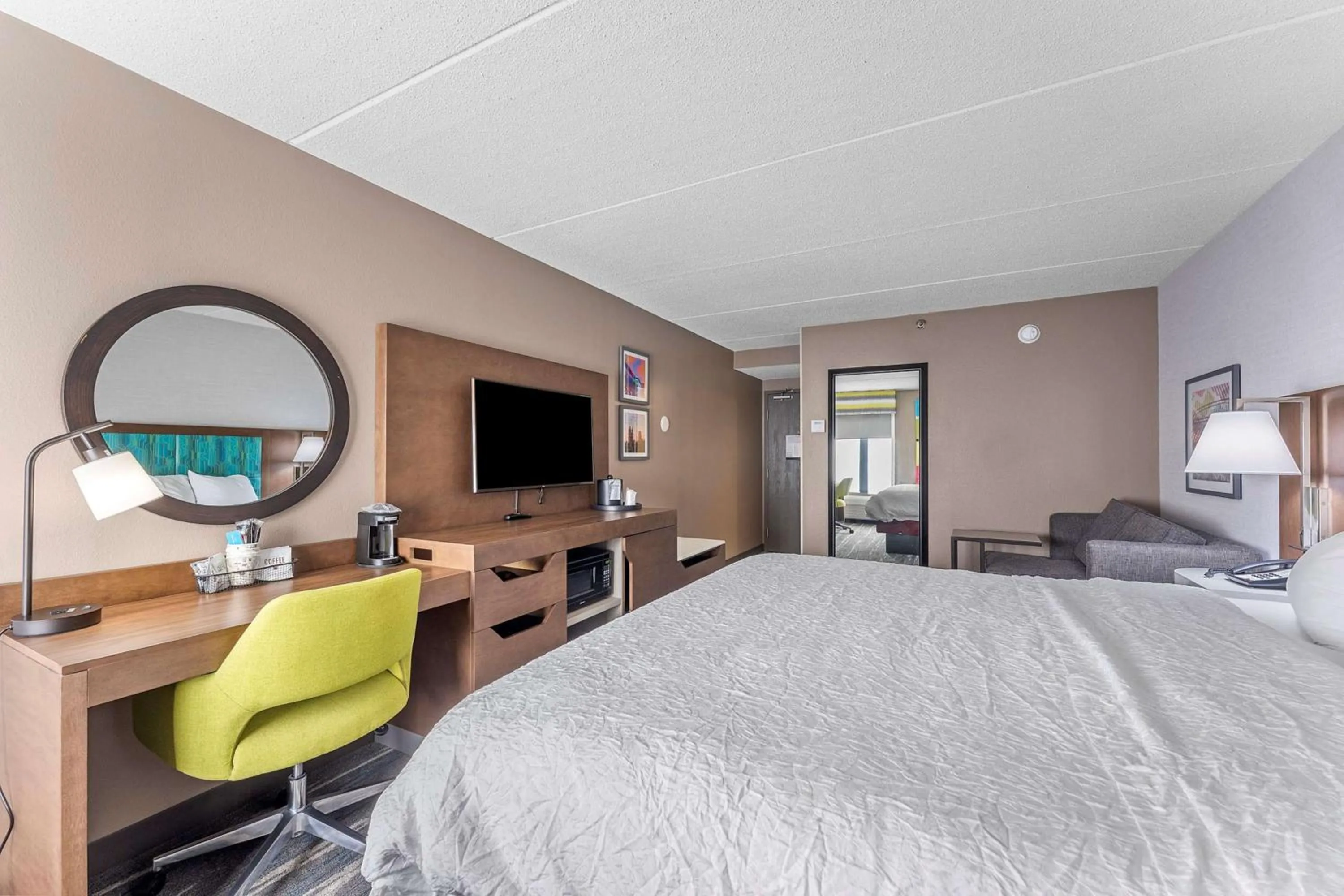 Bedroom, Bed in Hampton Inn Cleveland-Westlake