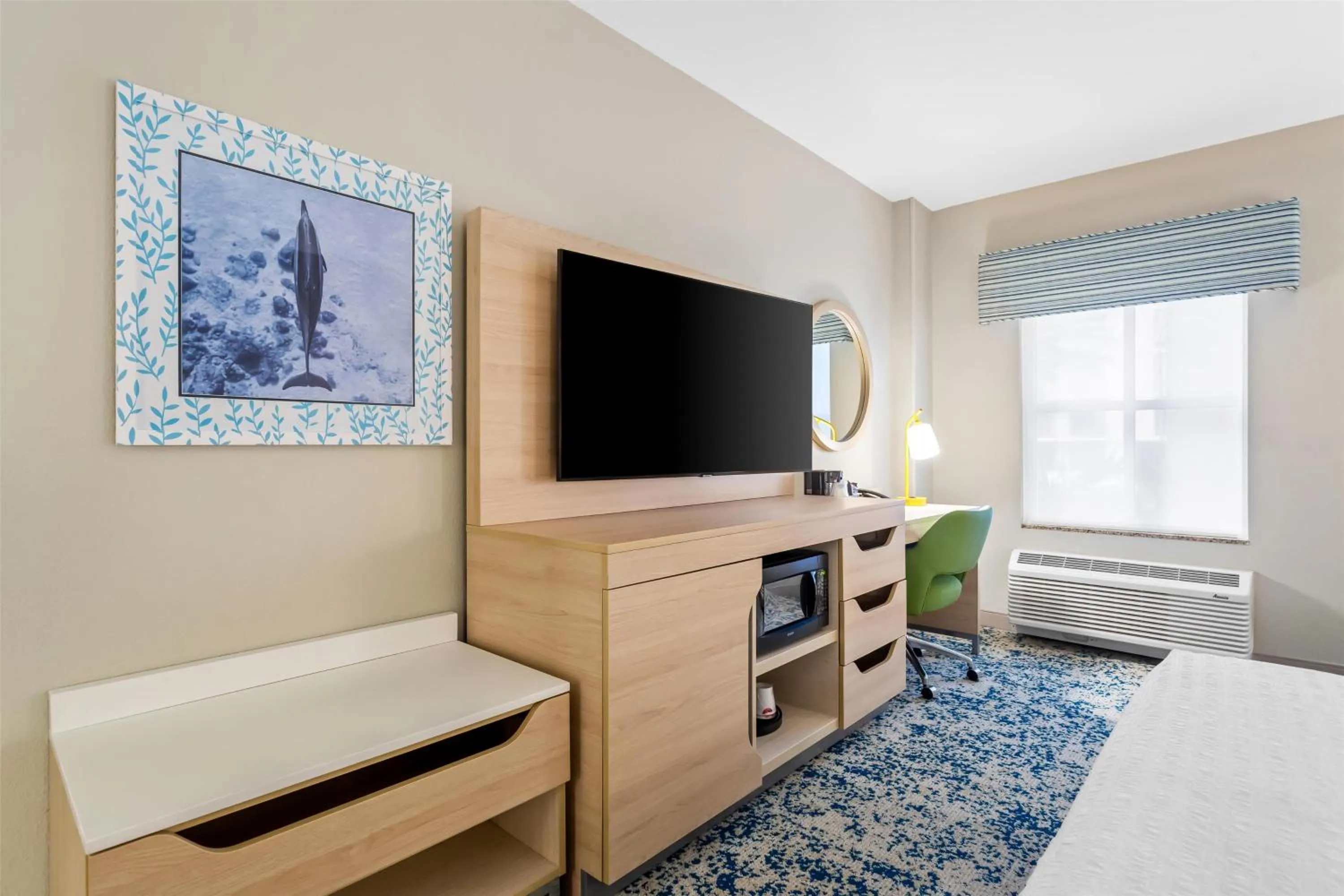 Bed in Hampton Inn & Suites St. Petersburg/Downtown