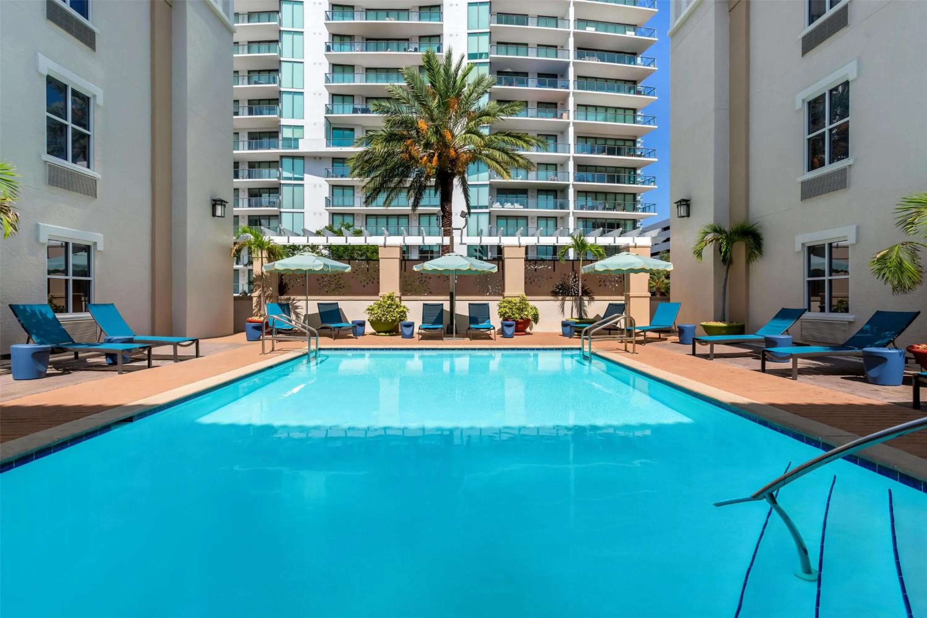 Pool view in Hampton Inn & Suites St. Petersburg/Downtown