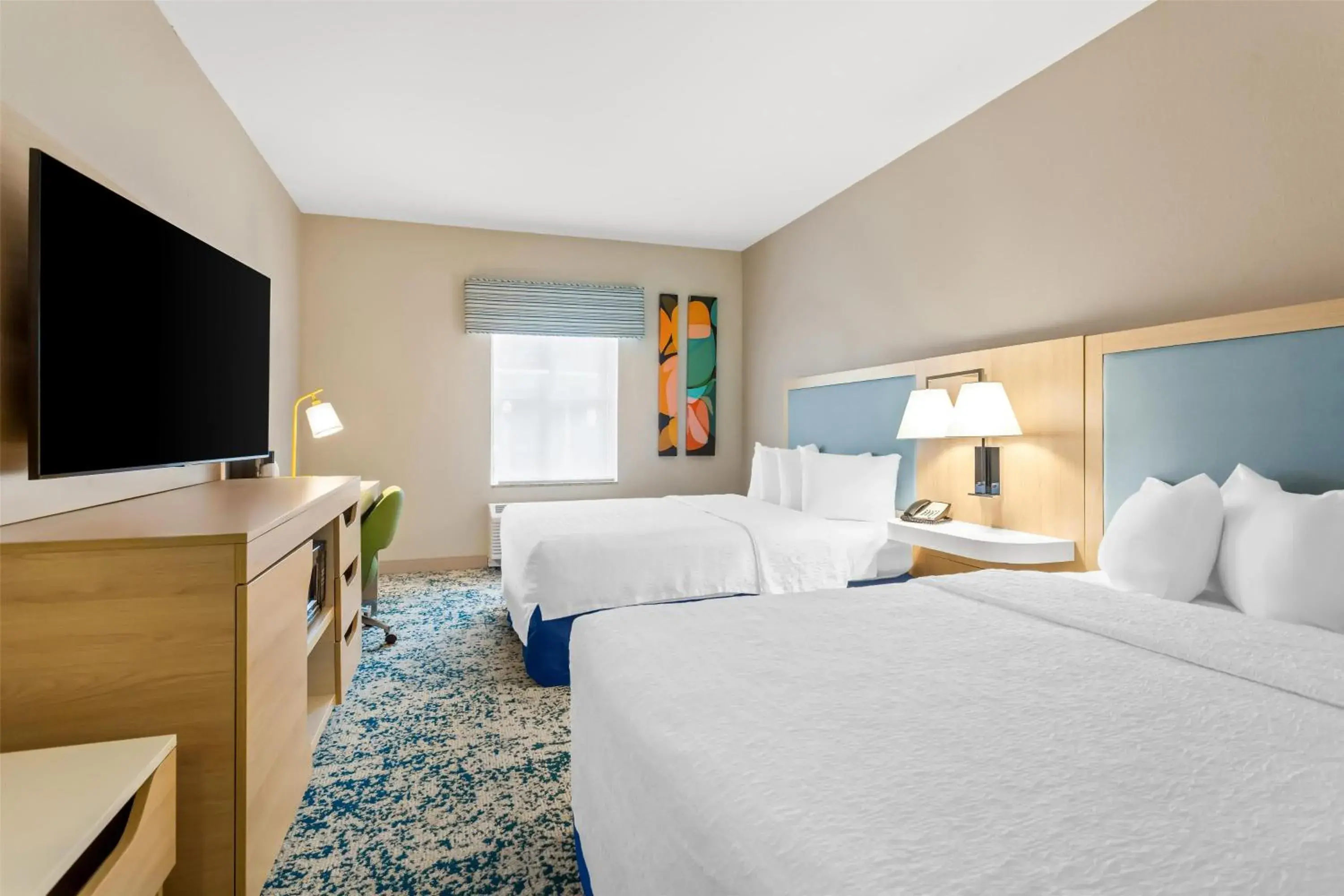 Bed in Hampton Inn & Suites St. Petersburg/Downtown Bed in Hampton Inn & Suites St. Petersburg/Downtown