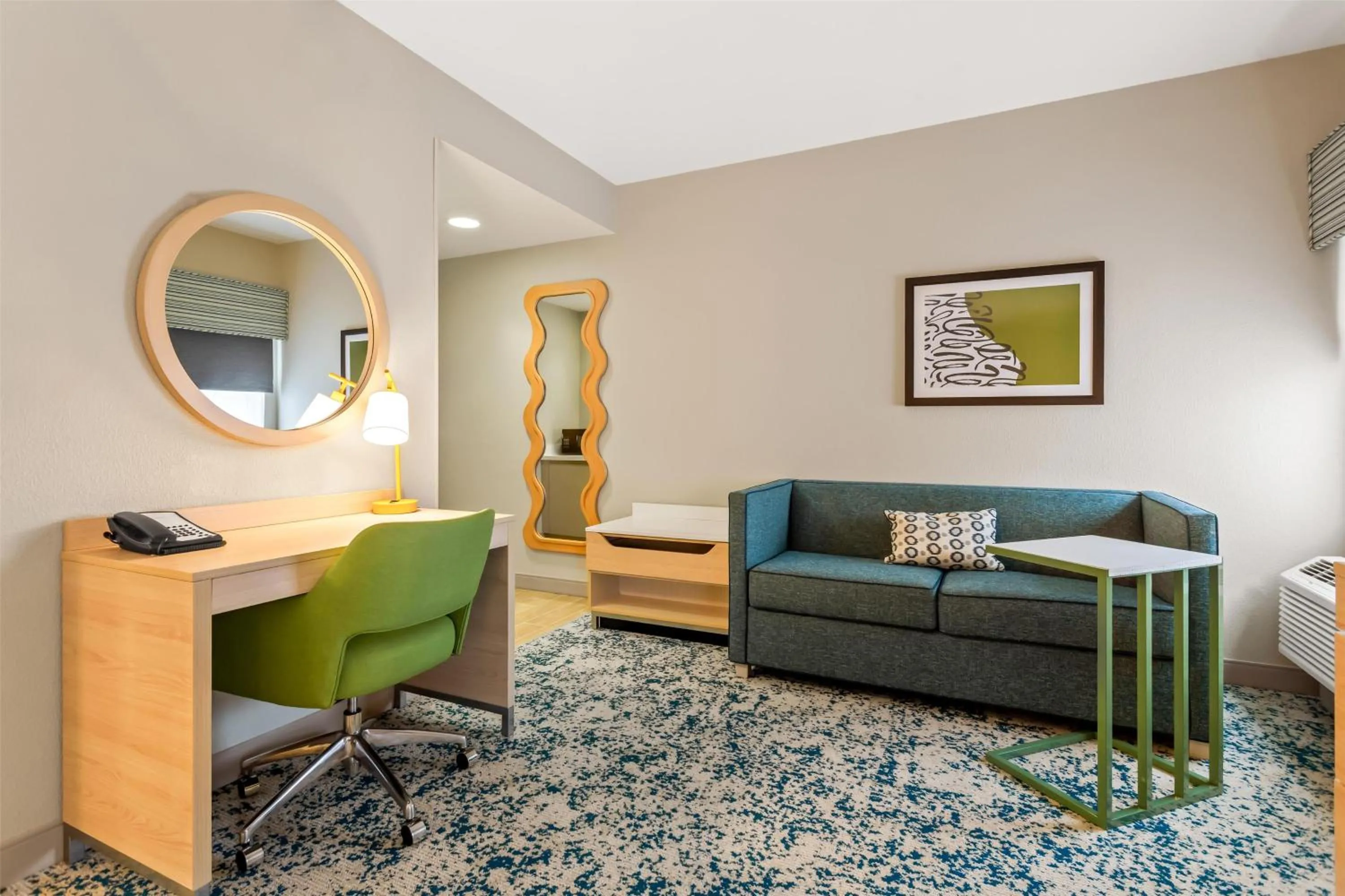 Living room in Hampton Inn & Suites St. Petersburg/Downtown