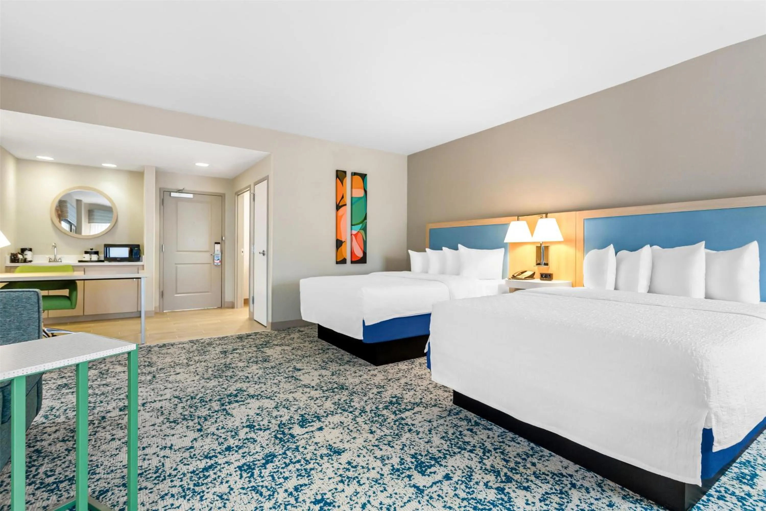 Bed in Hampton Inn & Suites St. Petersburg/Downtown