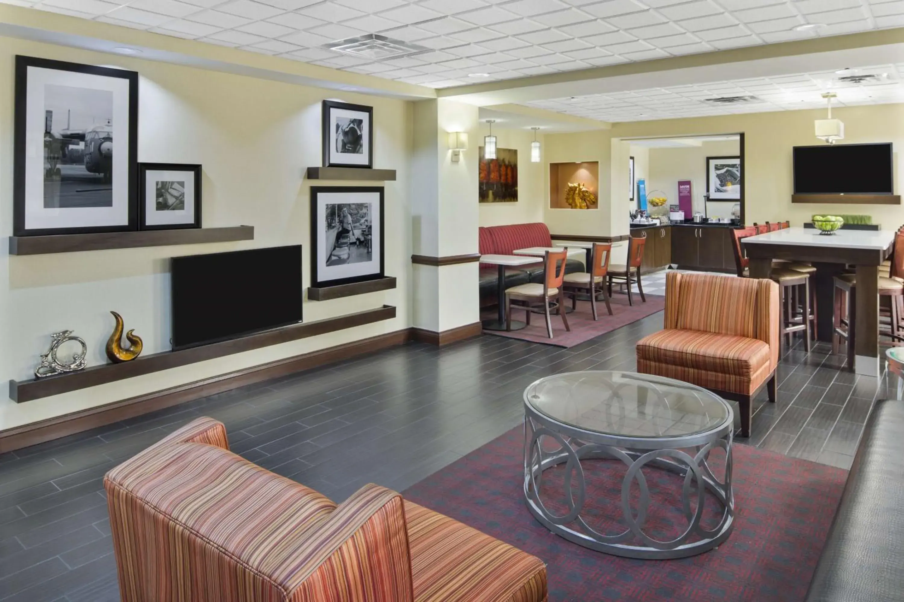 Lobby or reception in Hampton Inn Hinesville Lobby or reception in Hampton Inn Hinesville