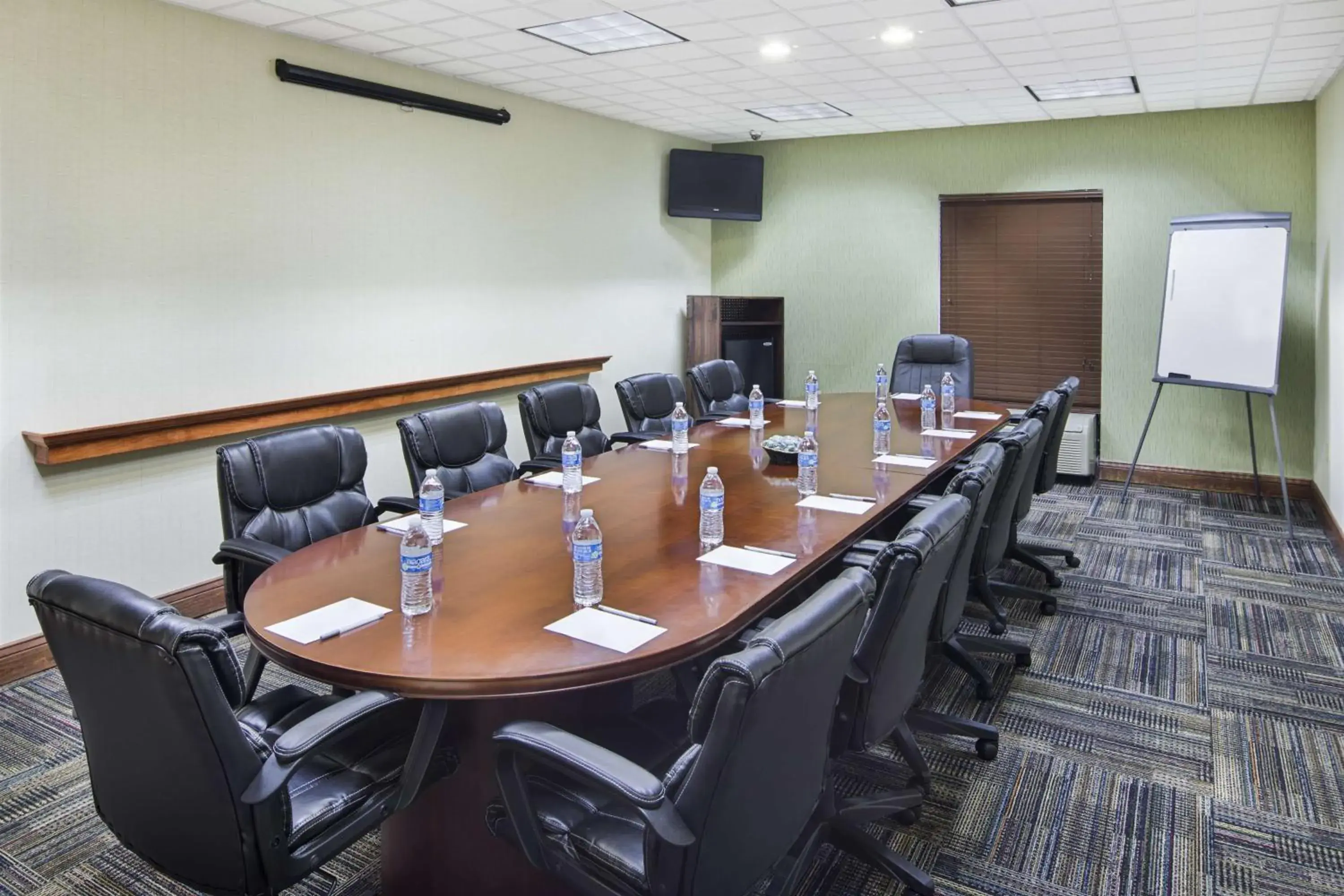 Meeting/conference room in Hampton Inn Hinesville Meeting/conference room in Hampton Inn Hinesville