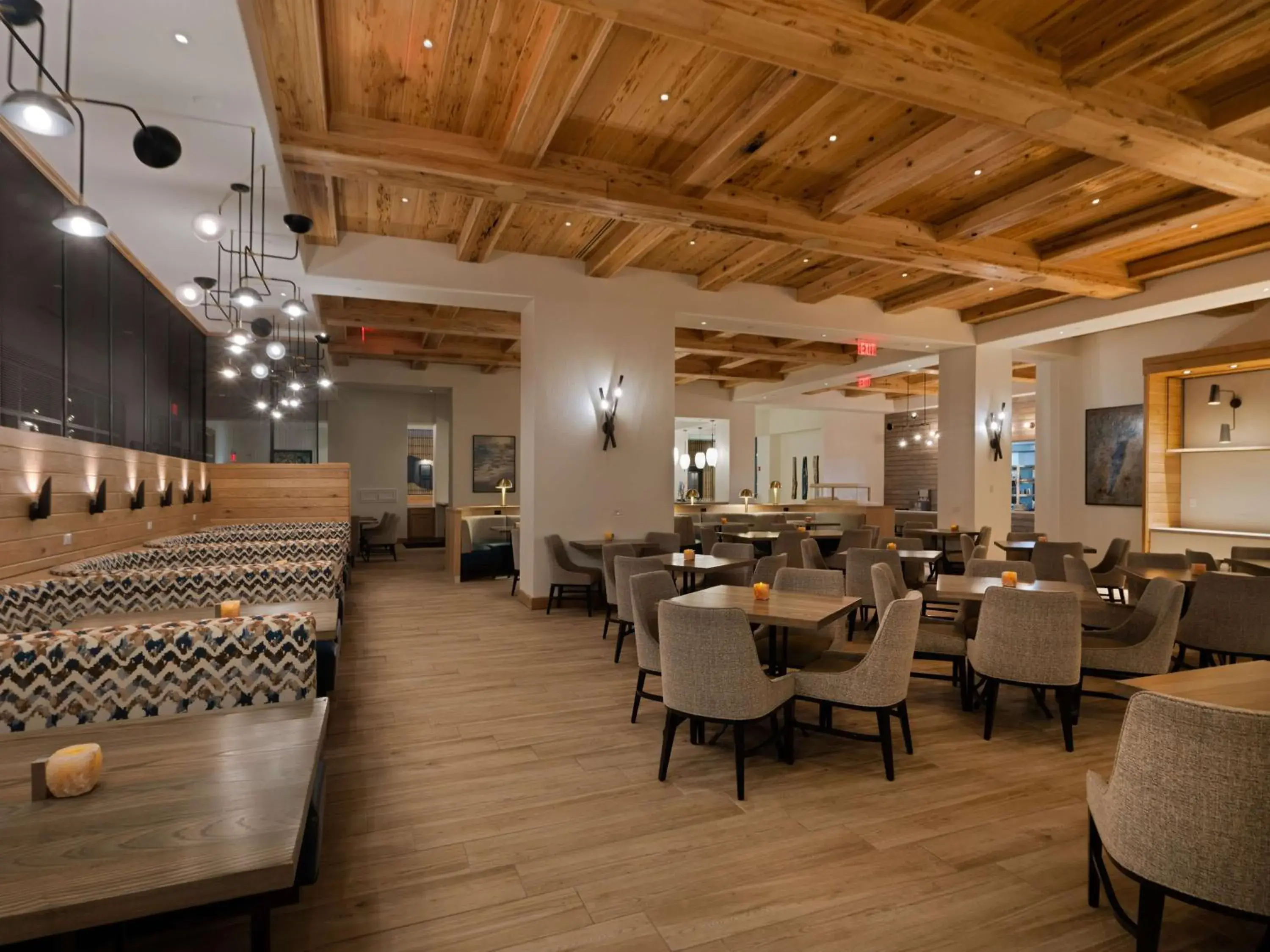 Restaurant/places to eat in Hilton Pensacola Beach Restaurant/places to eat in Hilton Pensacola Beach