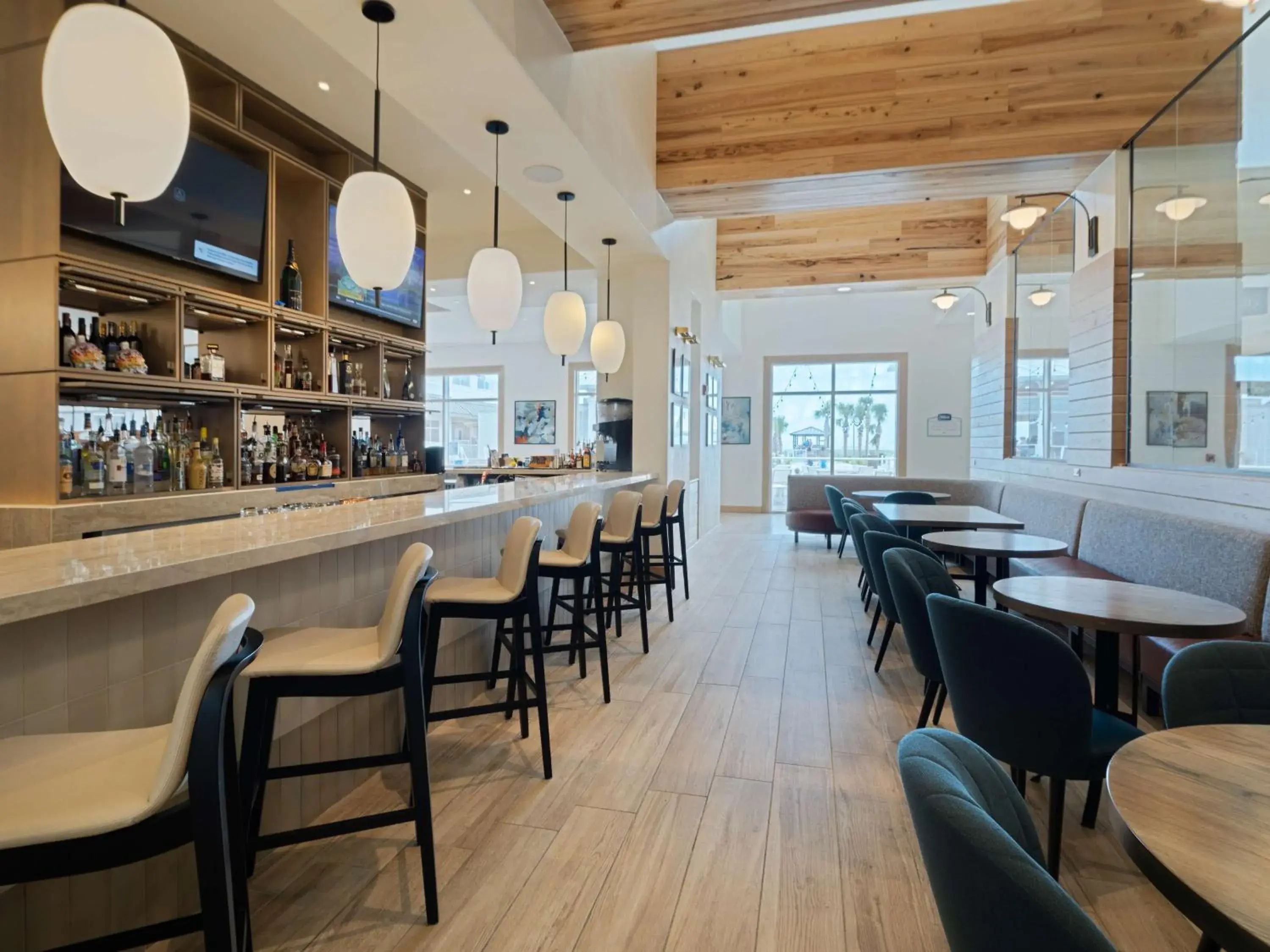 Restaurant/places to eat in Hilton Pensacola Beach Restaurant/places to eat in Hilton Pensacola Beach