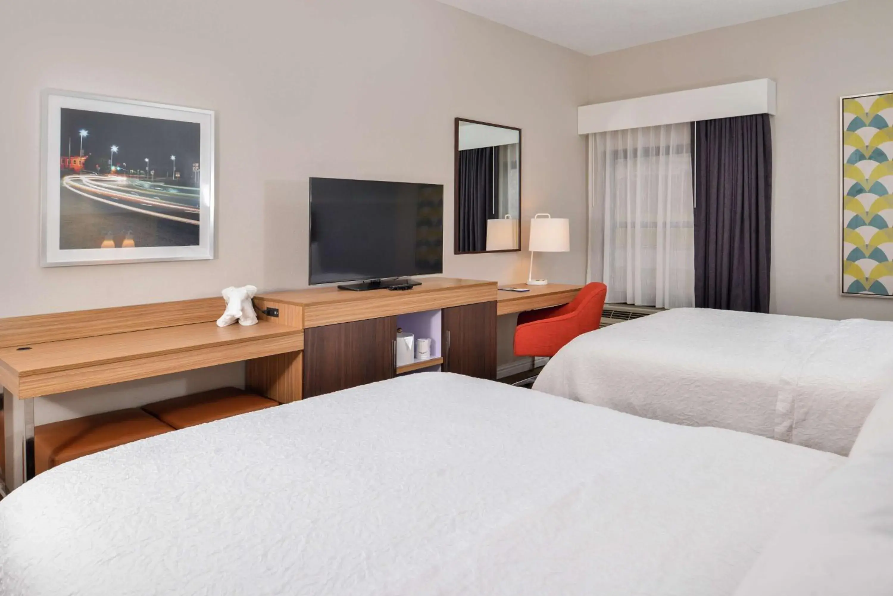 Bedroom, Bed in Hampton Inn Raleigh Clayton I-40 Garner Bedroom, Bed in Hampton Inn Raleigh Clayton I-40 Garner