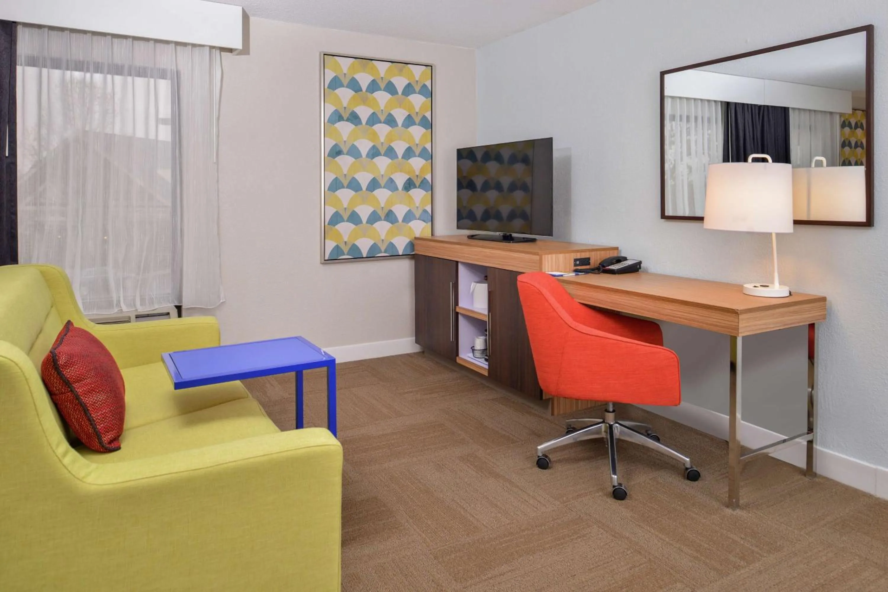 Bedroom in Hampton Inn Raleigh Clayton I-40 Garner