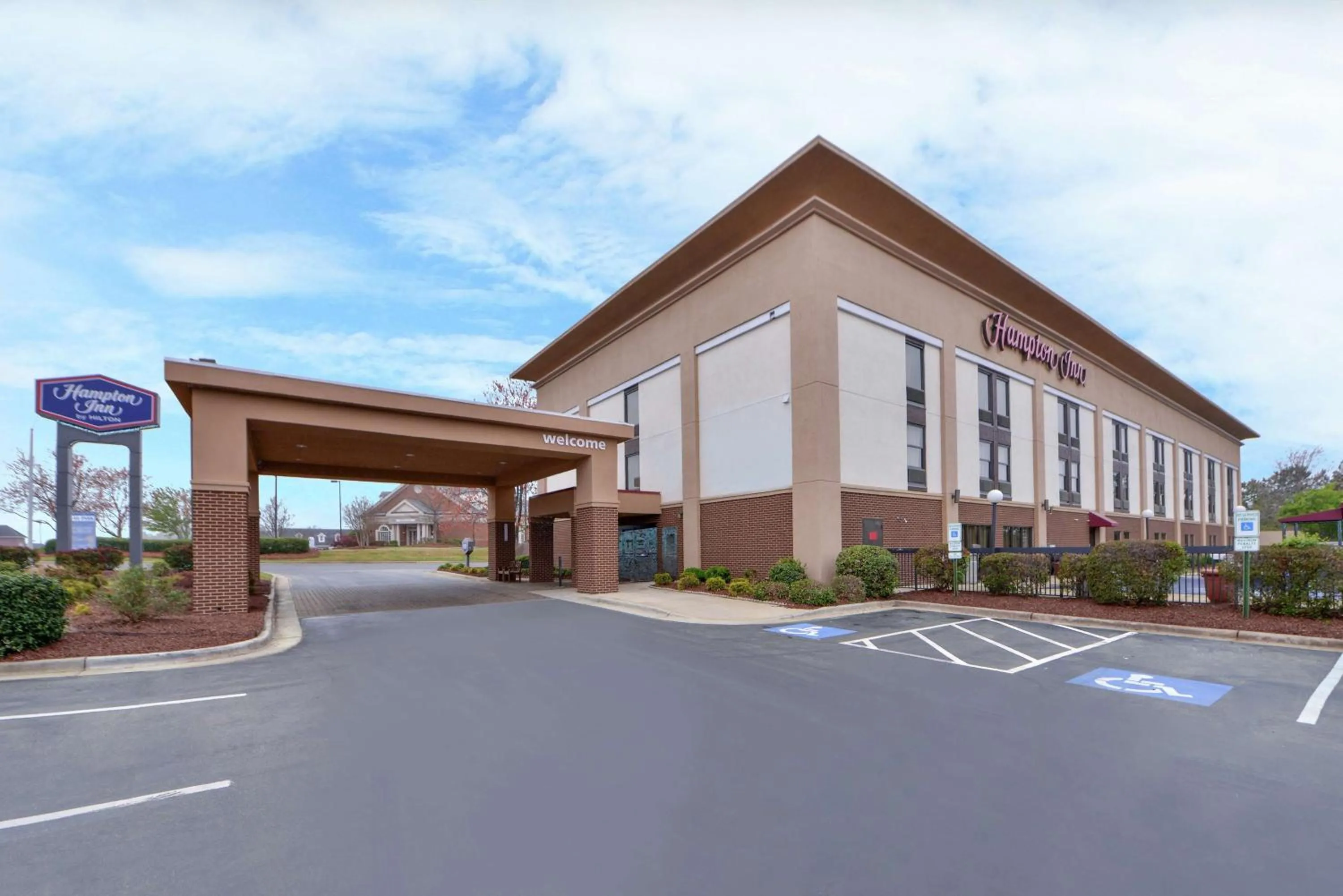 Property building in Hampton Inn Raleigh Clayton I-40 Garner