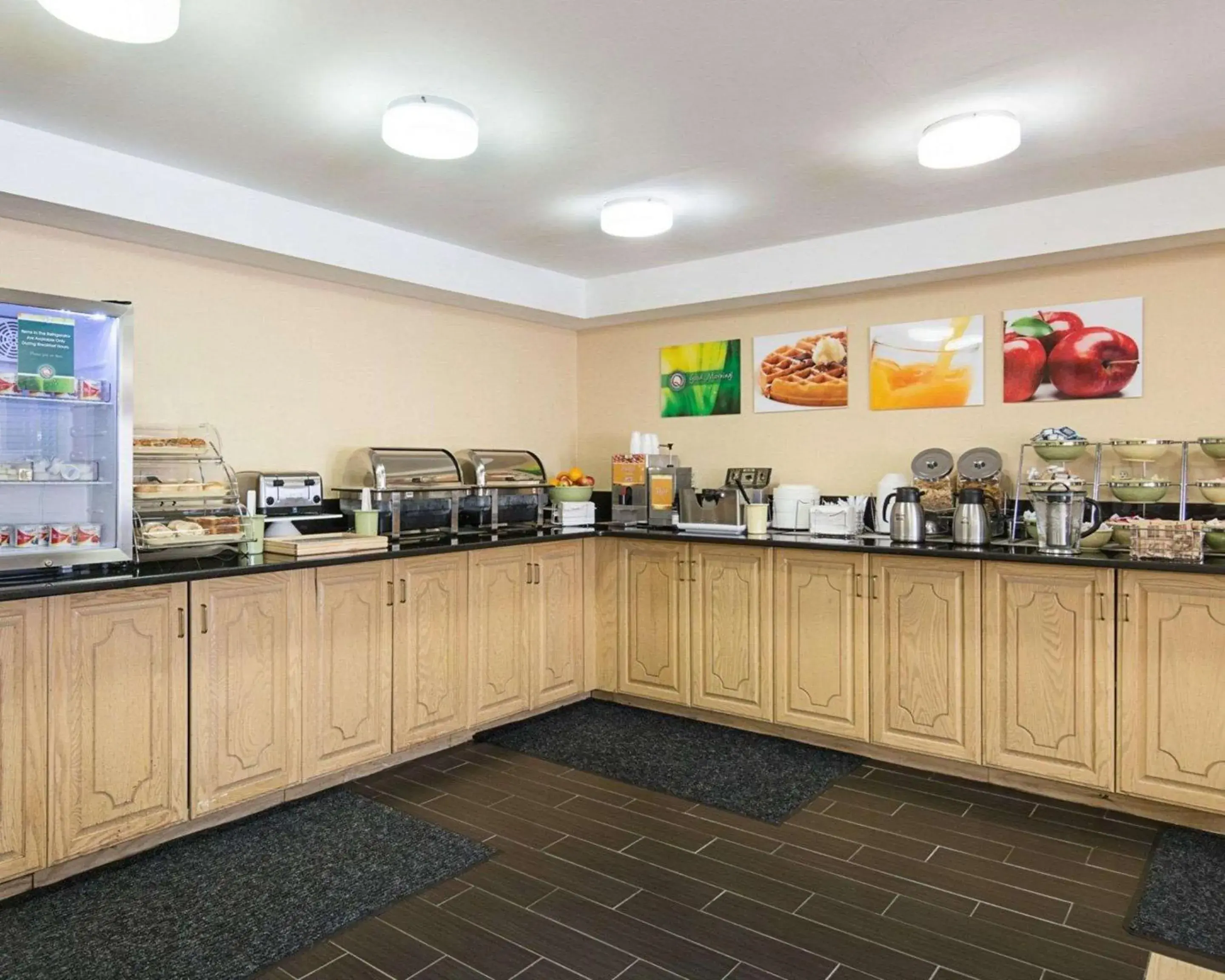 Restaurant/places to eat in Quality Inn Richmond Airport Restaurant/places to eat in Quality Inn Richmond Airport