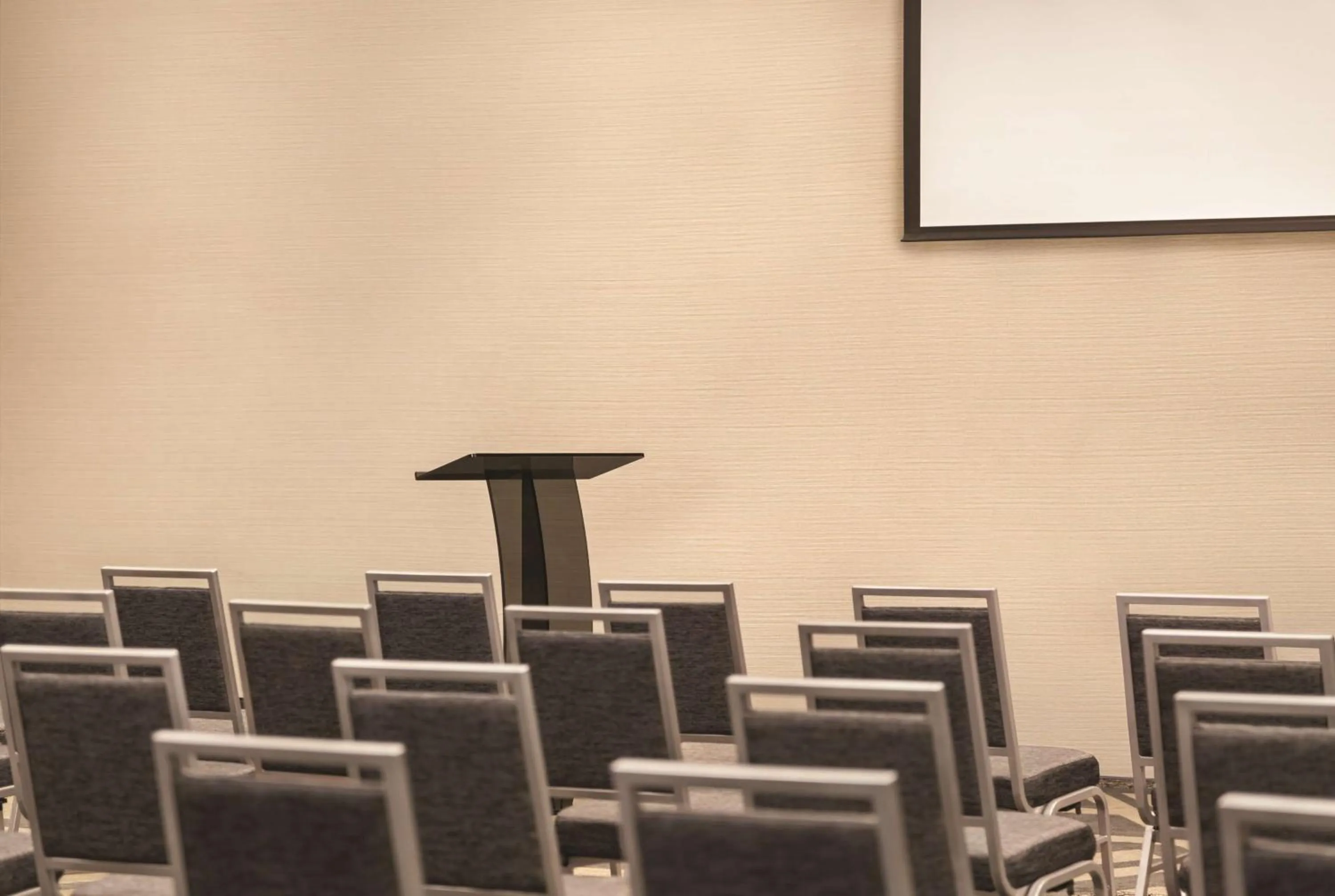 Meeting/conference room in Hilton Knoxville Airport