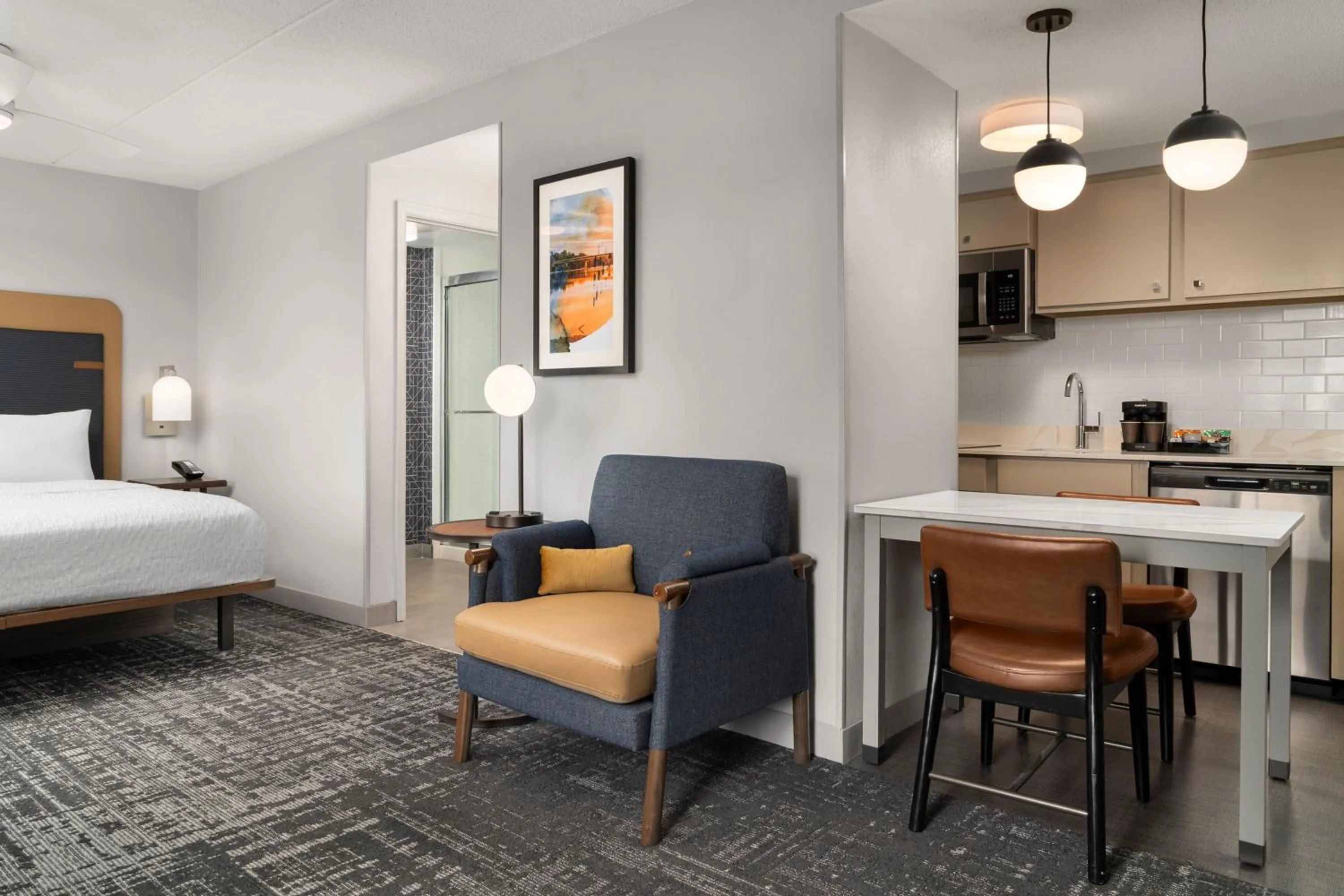 Kitchen or kitchenette, Bed in Homewood Suites by Hilton Chester