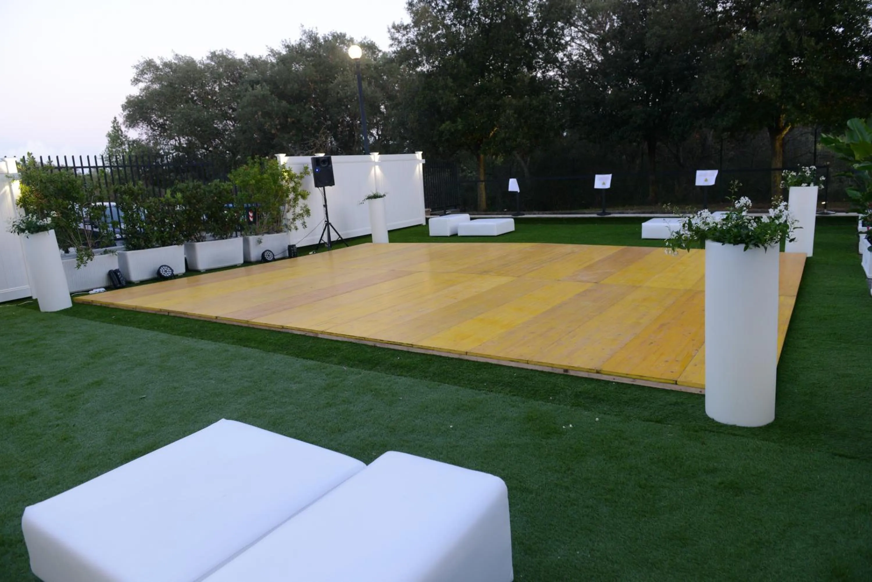 Evening entertainment in Hotel The Brand