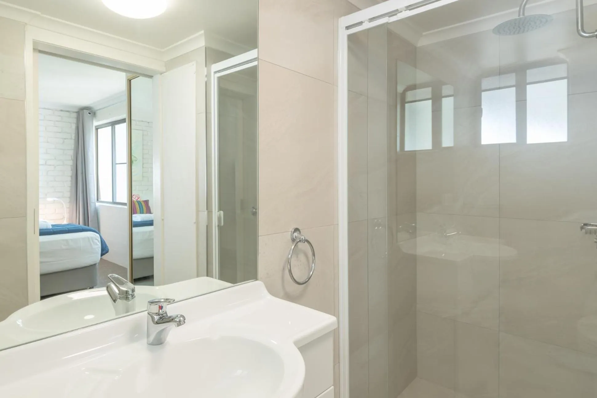 Bathroom in Munna Beach Apartments