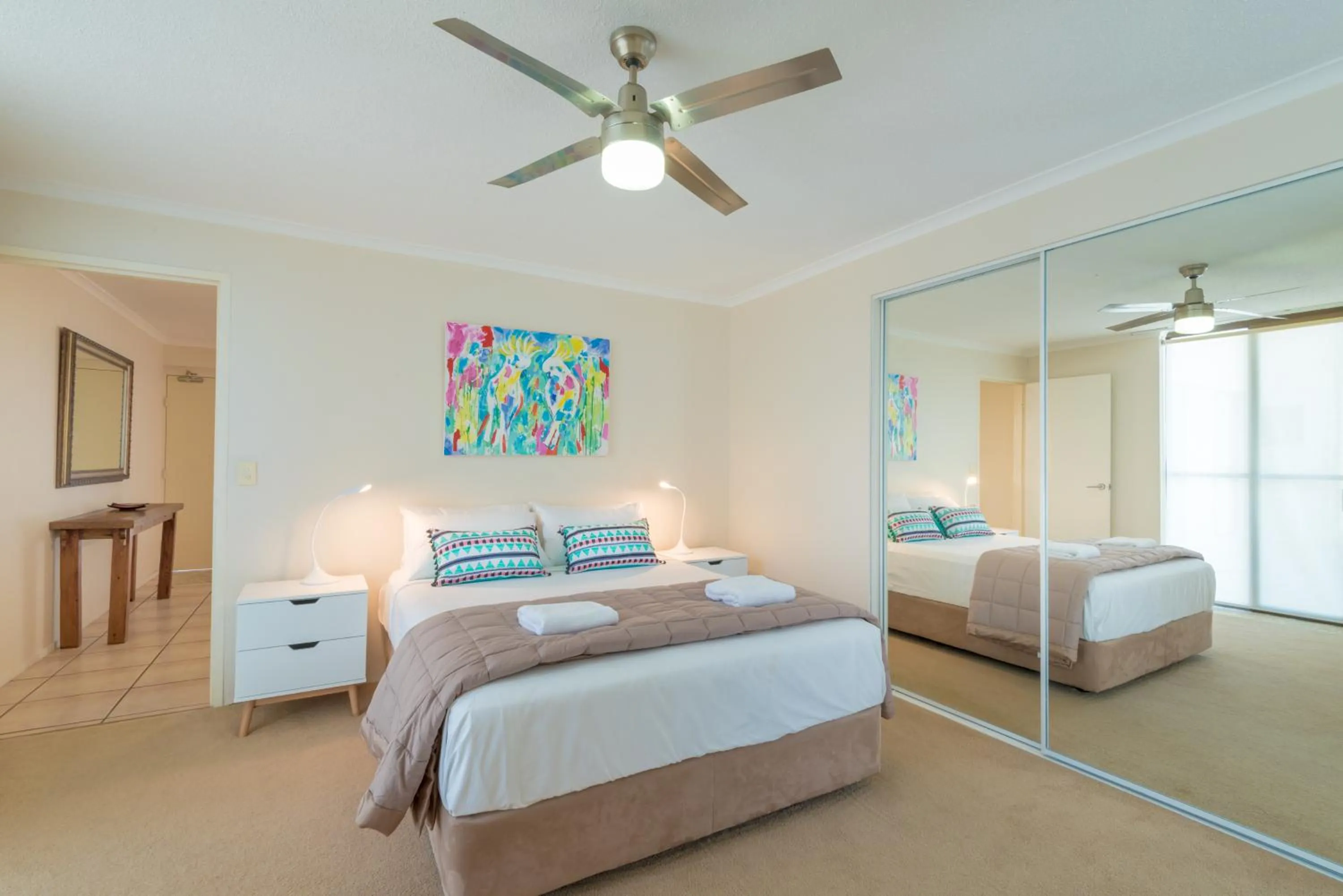Bedroom, Bed in Munna Beach Apartments