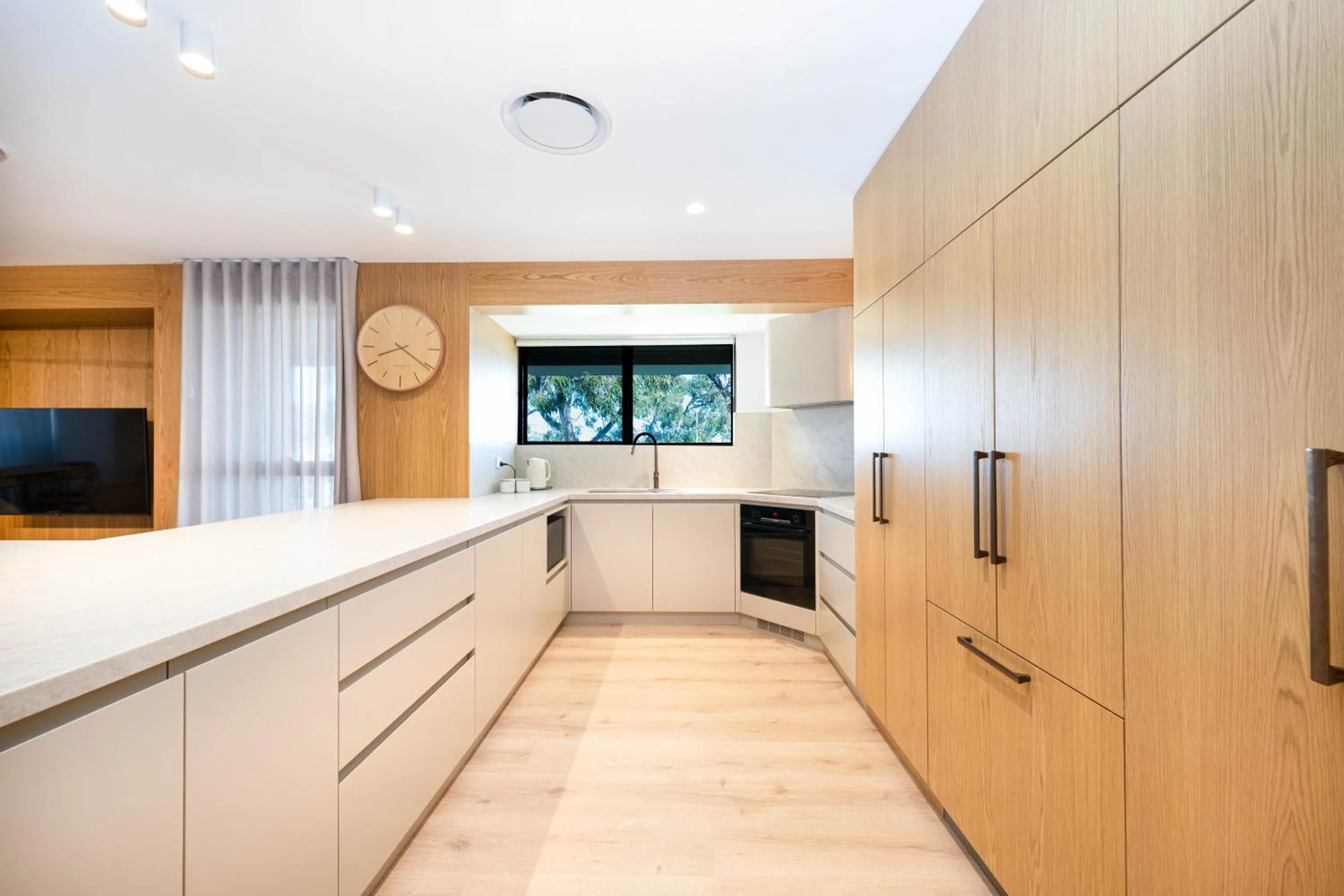 kitchen in Munna Beach Apartments