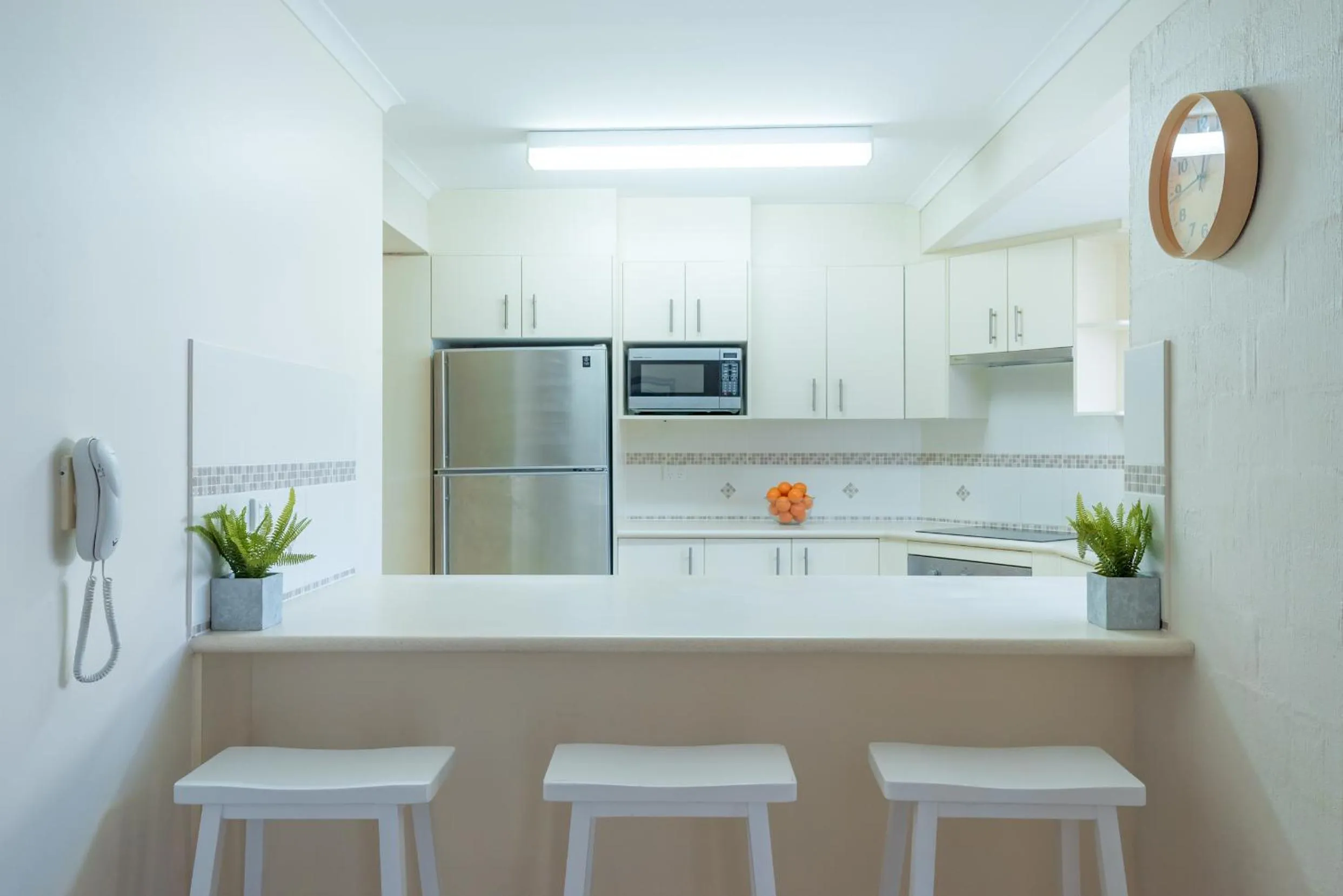 Kitchen or kitchenette in Munna Beach Apartments