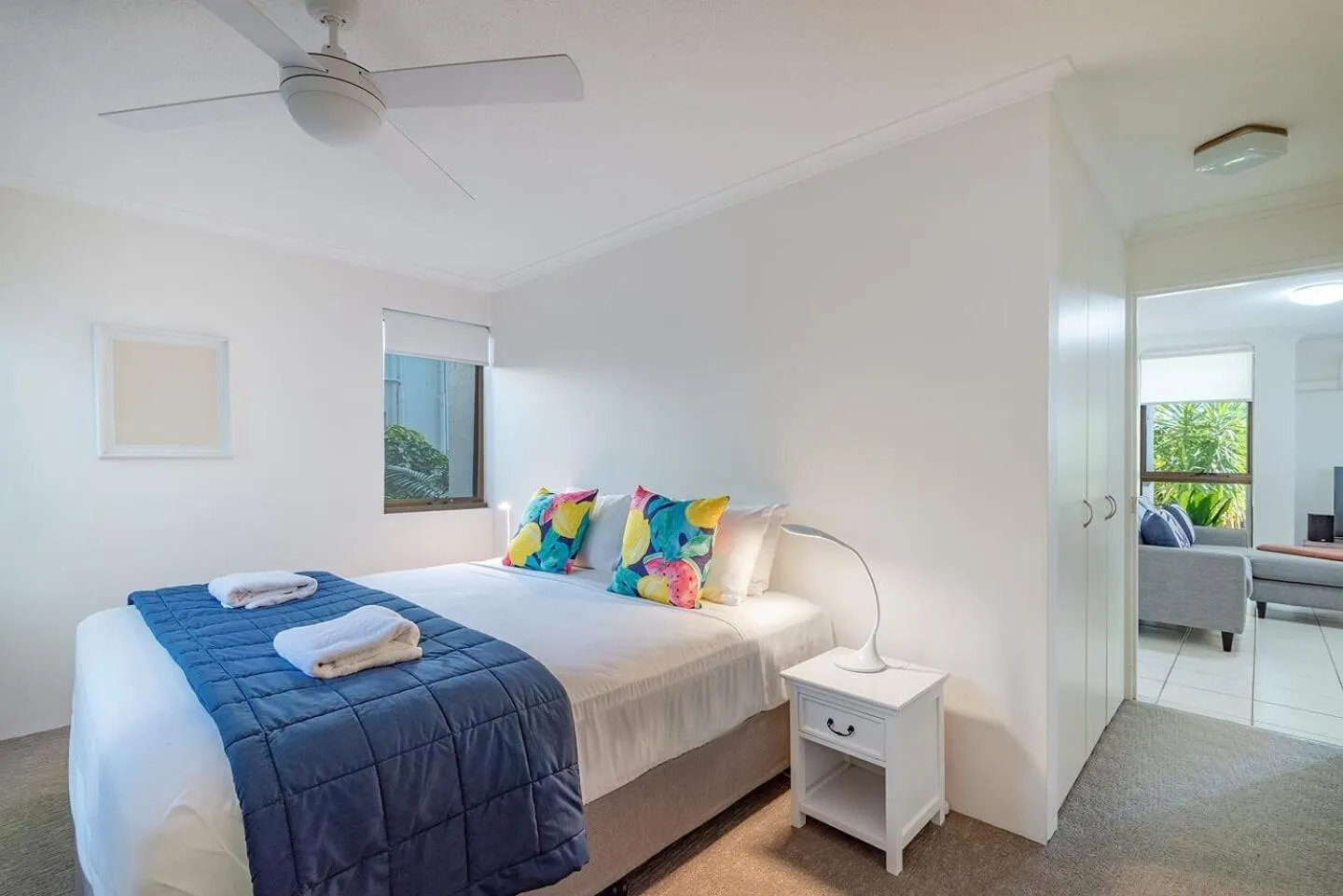 Bedroom, Bed in Munna Beach Apartments