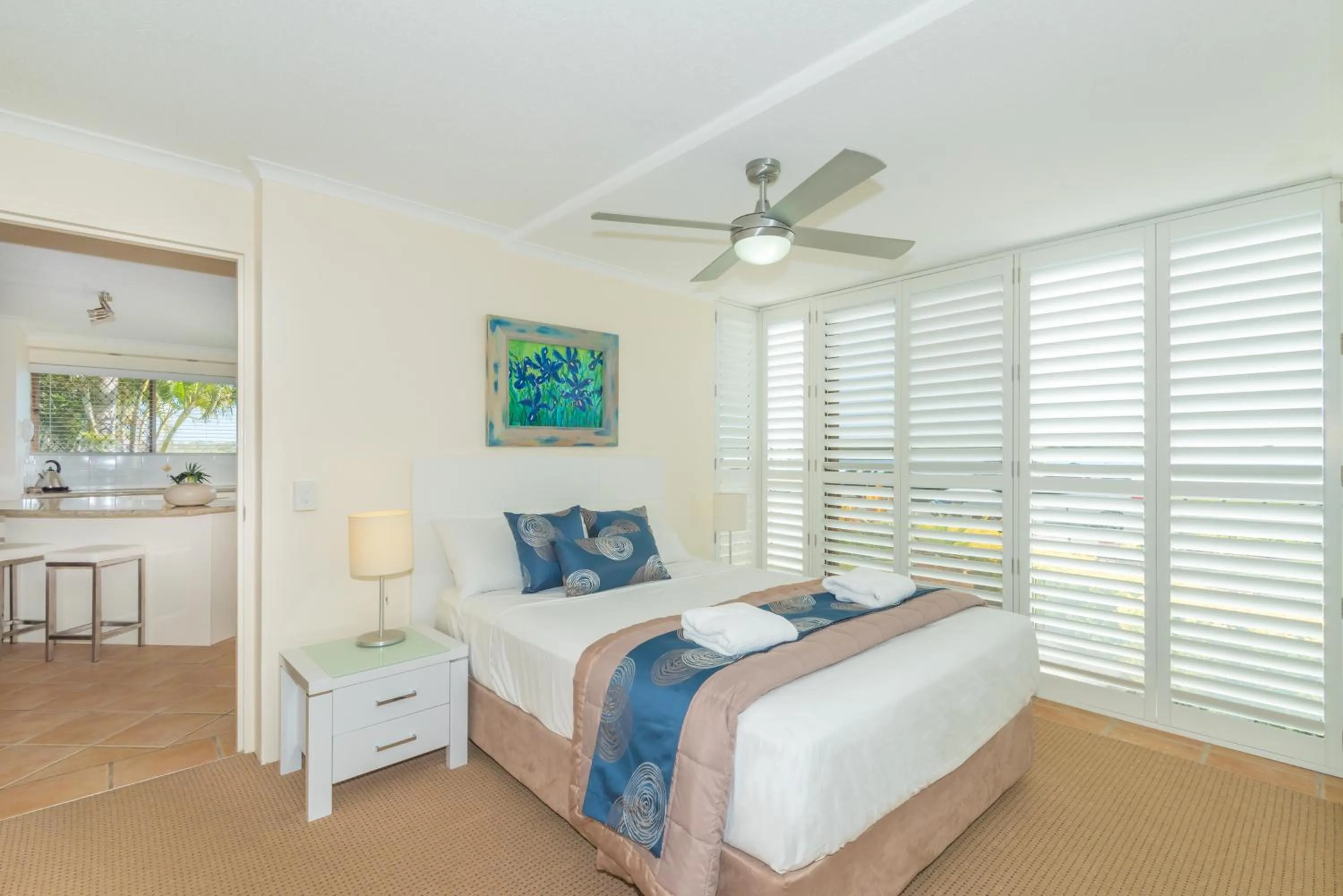 Bedroom, Bed in Munna Beach Apartments