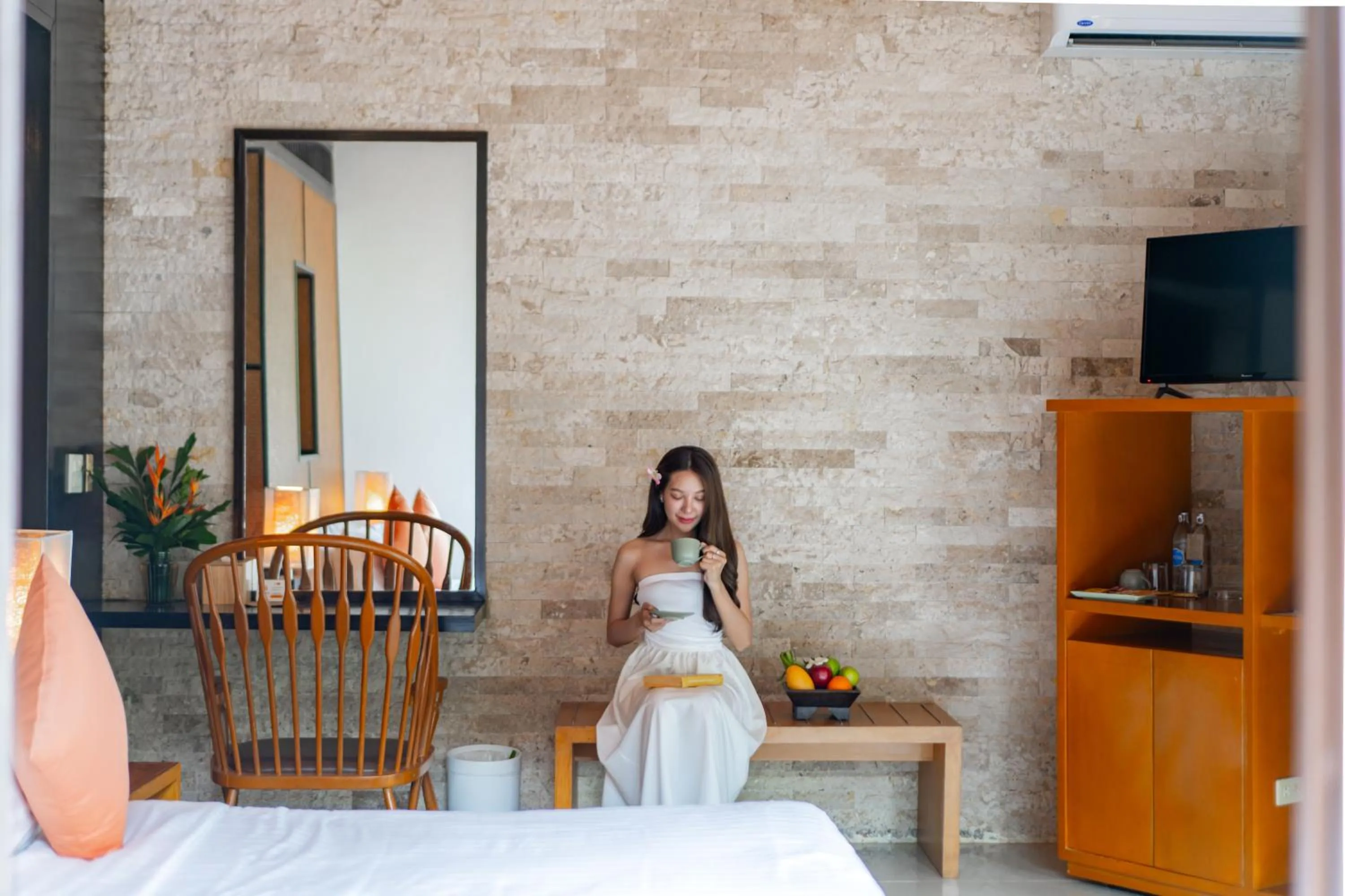 Coffee/tea facilities, Bed in Baan Krating Phuket Resort -SHA Plus