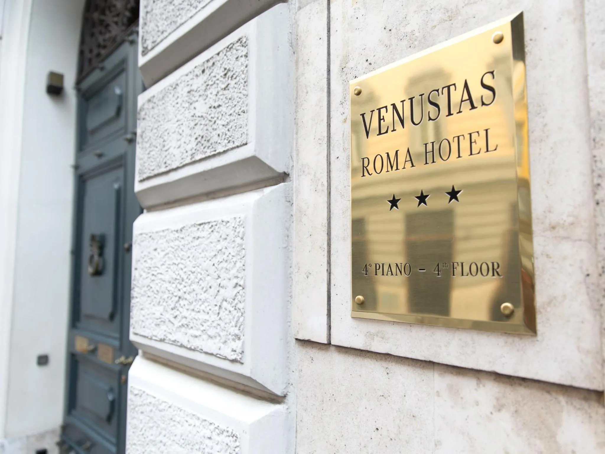 Decorative detail in Venustas Roma Hotel