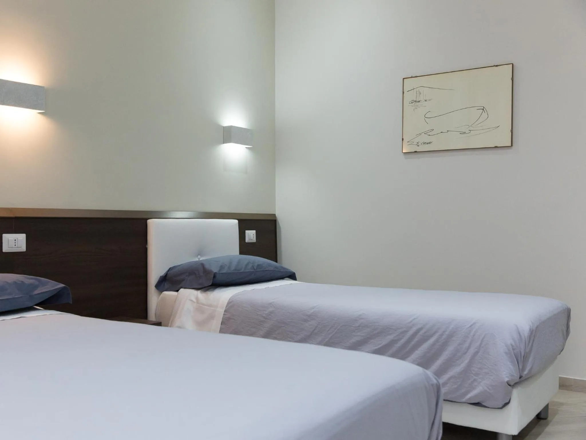 Photo of the whole room, Bed in Venustas Roma Hotel