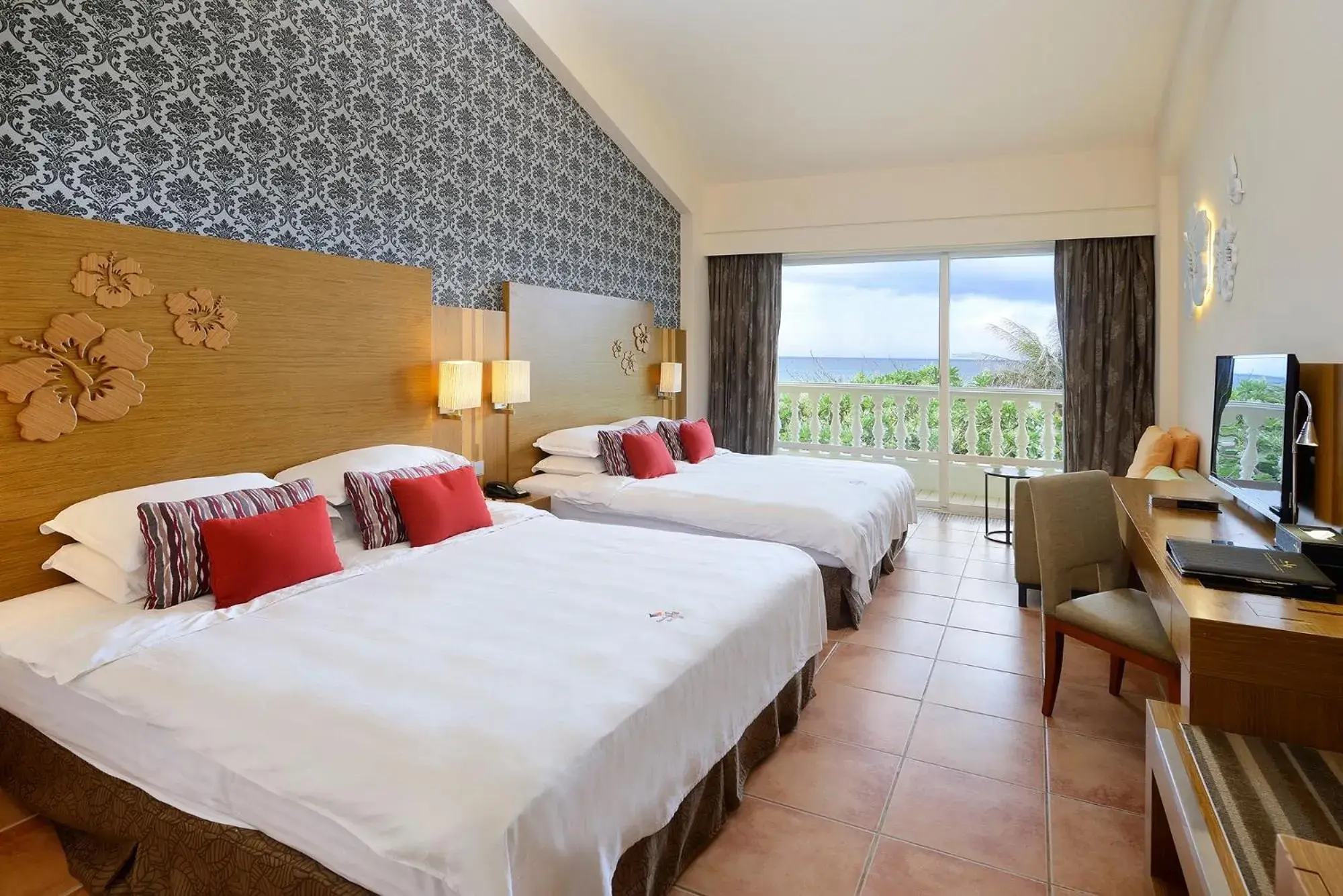 Family Room with Sea View - 2nd or 3rd Floor in Chateau Beach Resort Kenting Family Room with Sea View - 2nd or 3rd Floor in Chateau Beach Resort Kenting