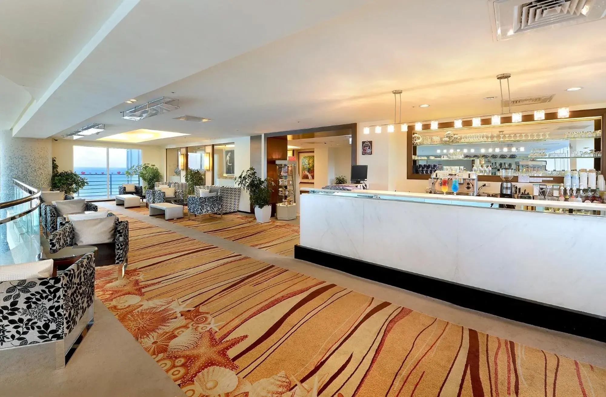 Lounge or bar in Chateau Beach Resort Kenting Lounge or bar in Chateau Beach Resort Kenting