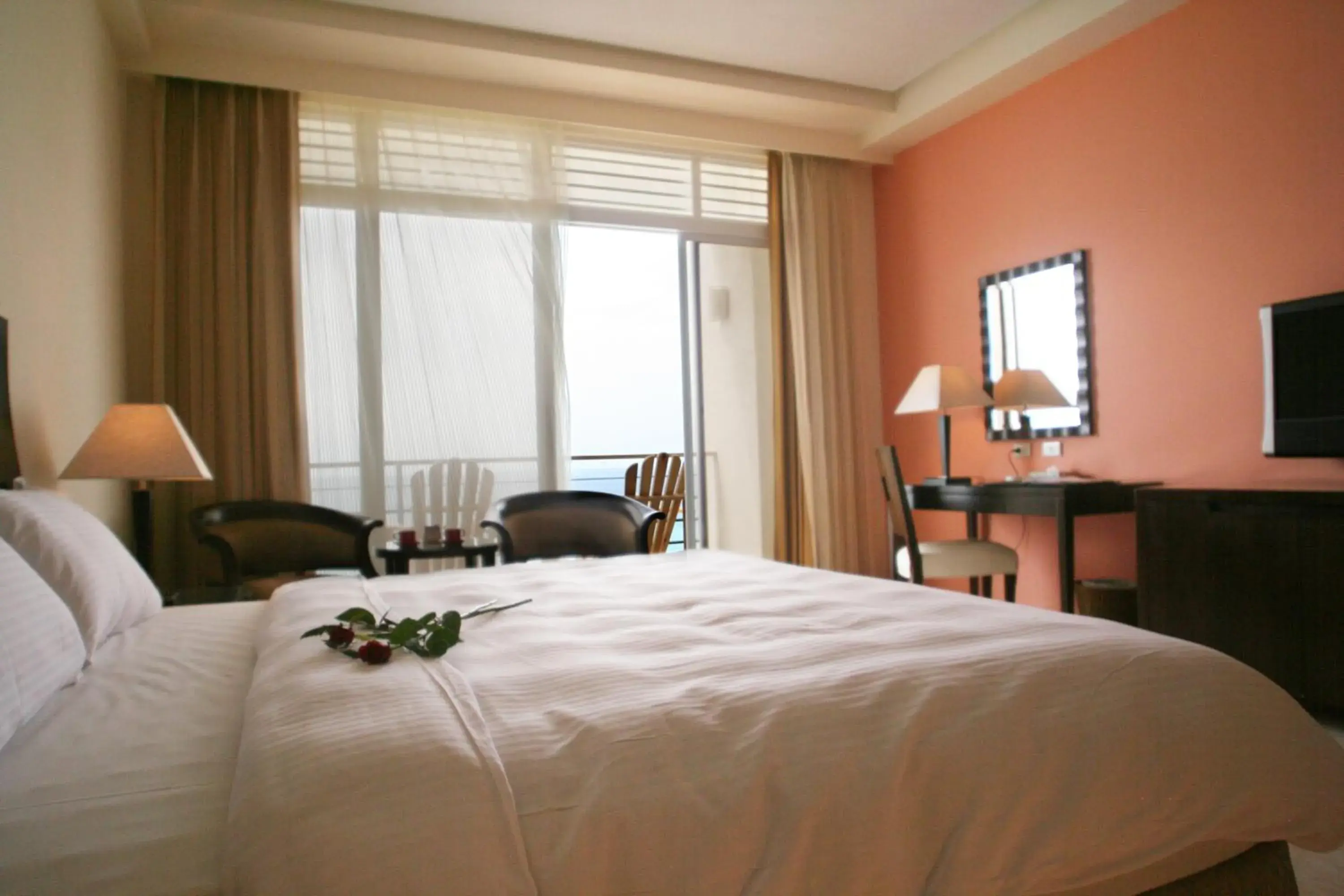 Photo of the whole room, Bed in Chateau Beach Resort Kenting Photo of the whole room, Bed in Chateau Beach Resort Kenting