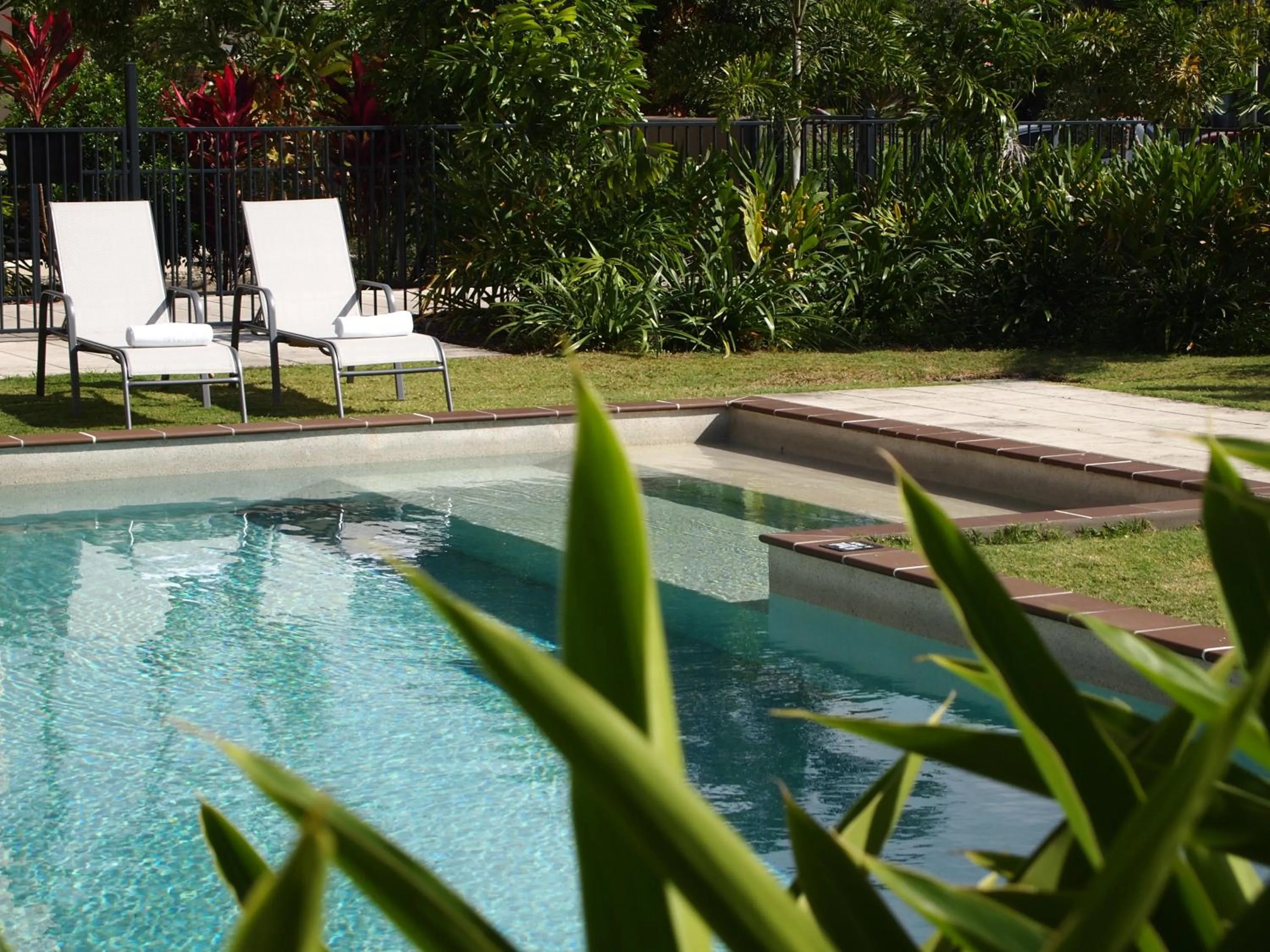 Swimming pool in Edge Apartments Cairns