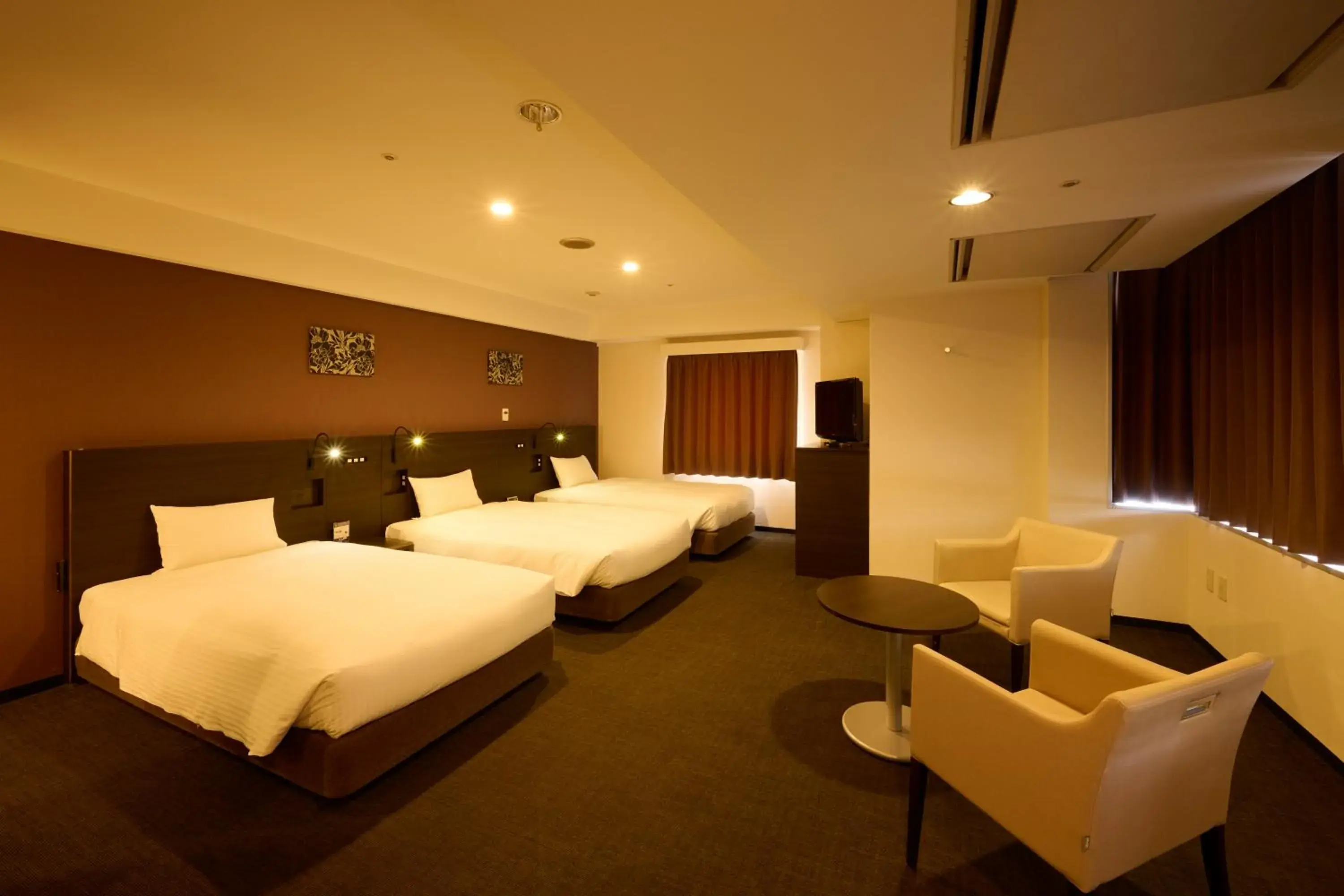 Photo of the whole room, Bed in Smile Hotel Kyoto Shijo Photo of the whole room, Bed in Smile Hotel Kyoto Shijo