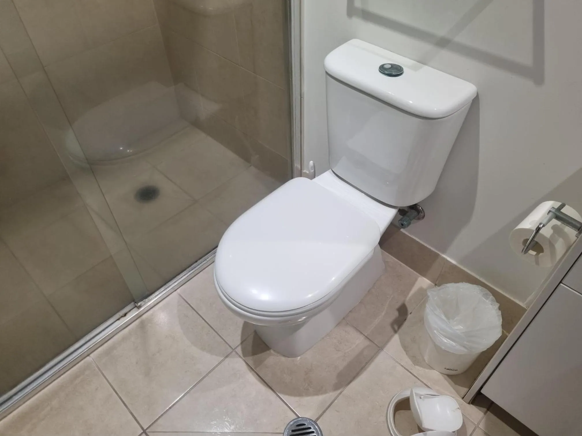 Toilet in Toowoomba Central Plaza Apartment Hotel Official