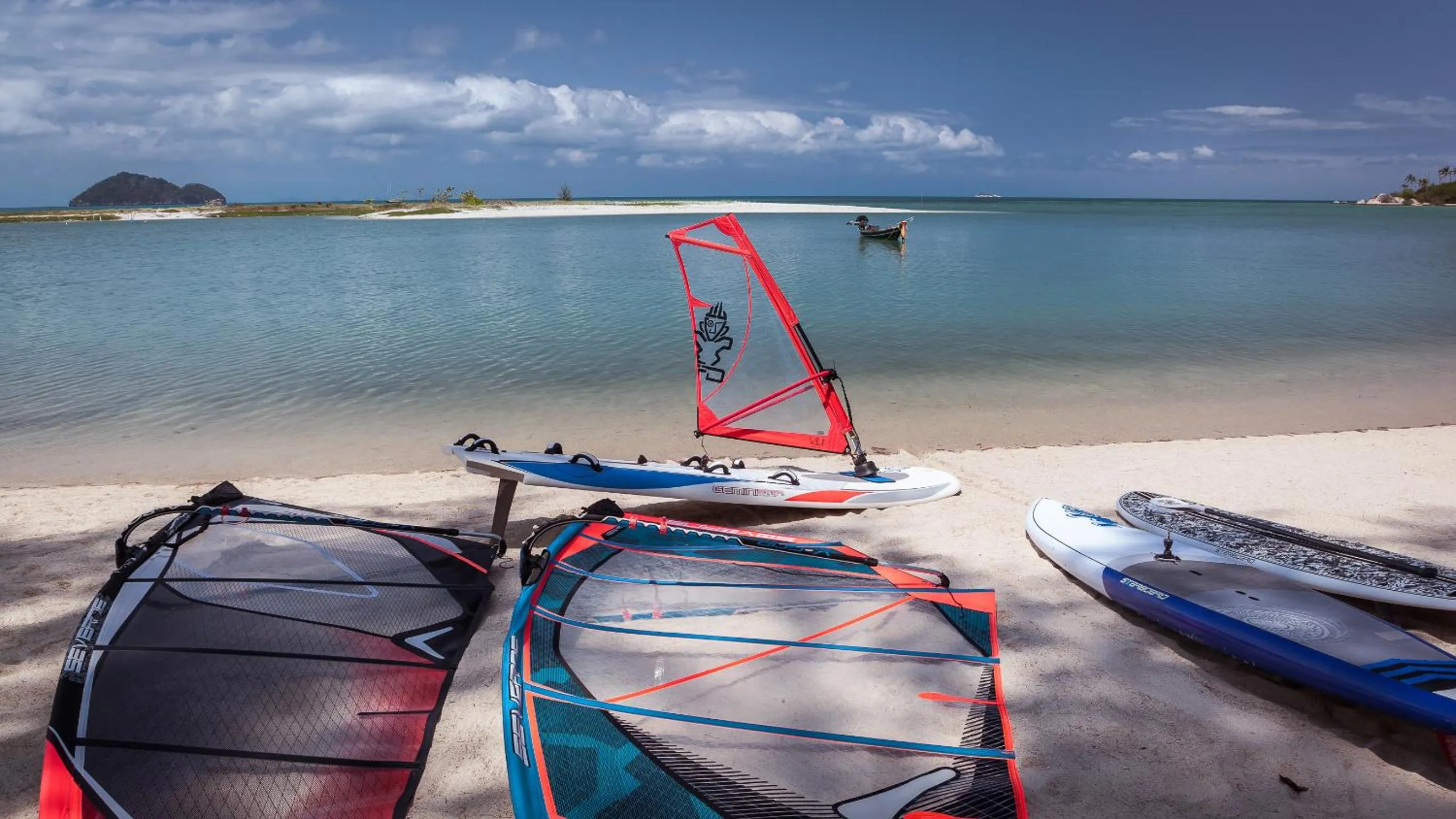 Windsurfing in Baan Manali Resort