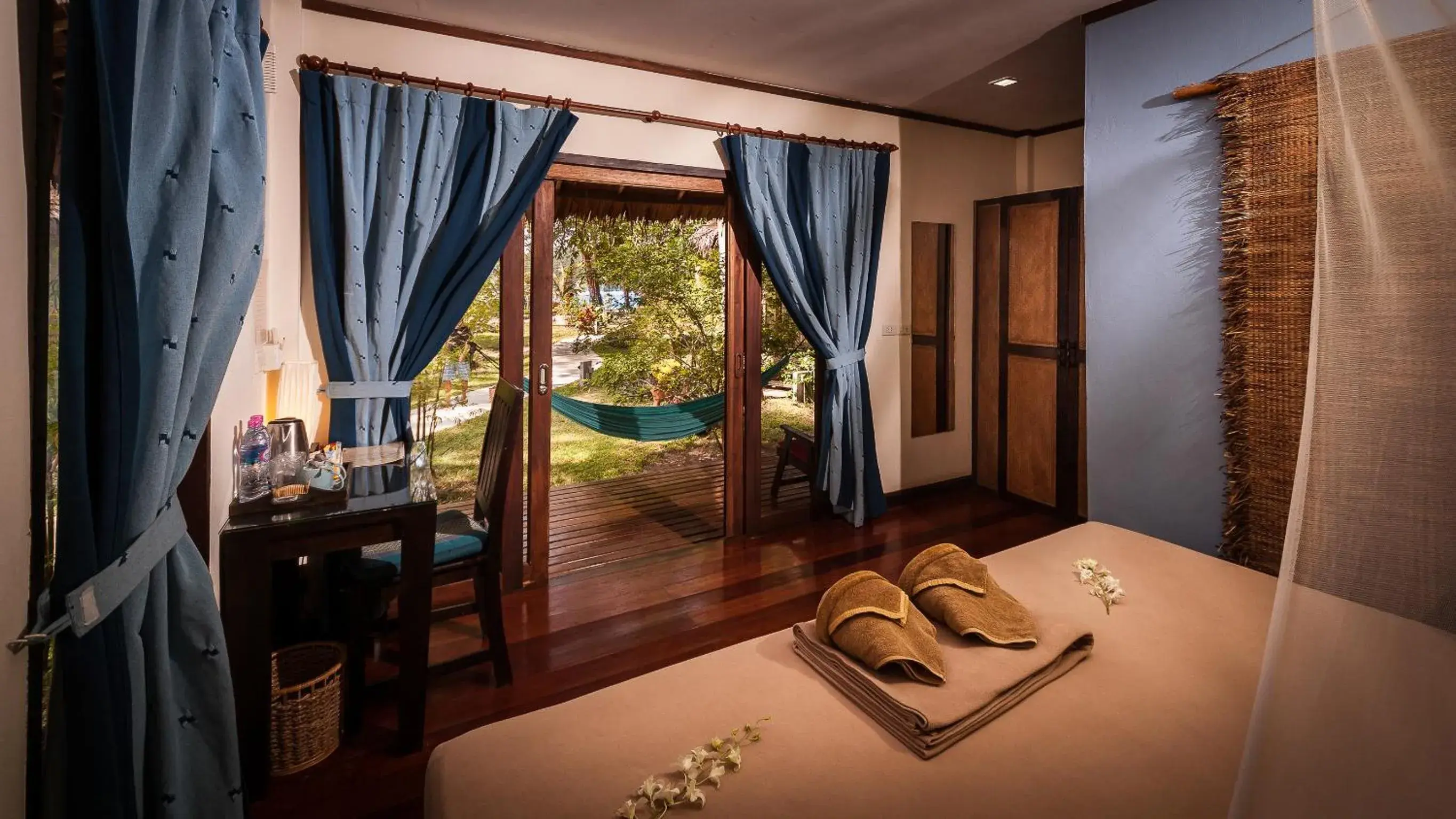 Photo of the whole room, Bed in Baan Manali Resort Photo of the whole room, Bed in Baan Manali Resort