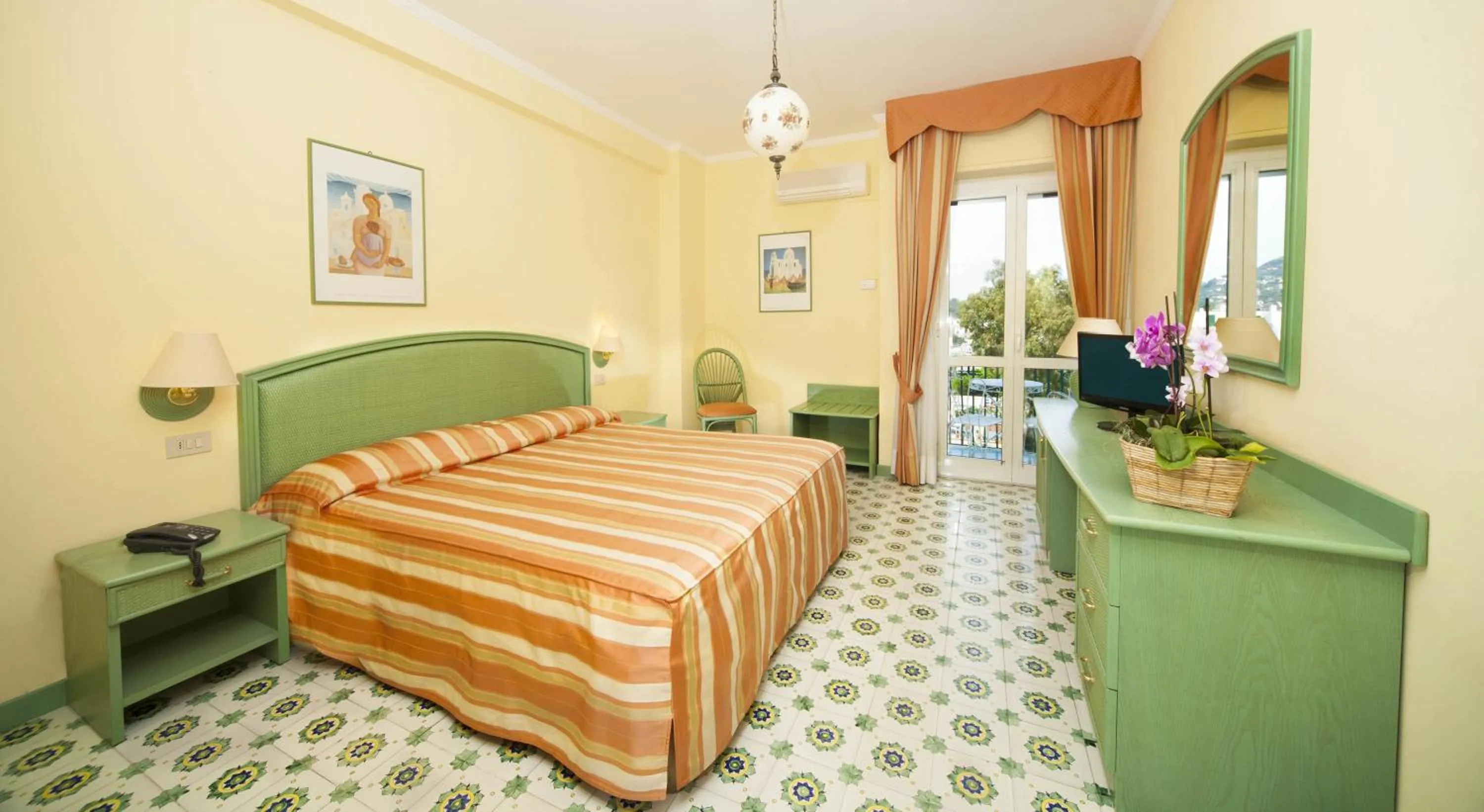 Bedroom, Bed in Hotel Ambasciatori