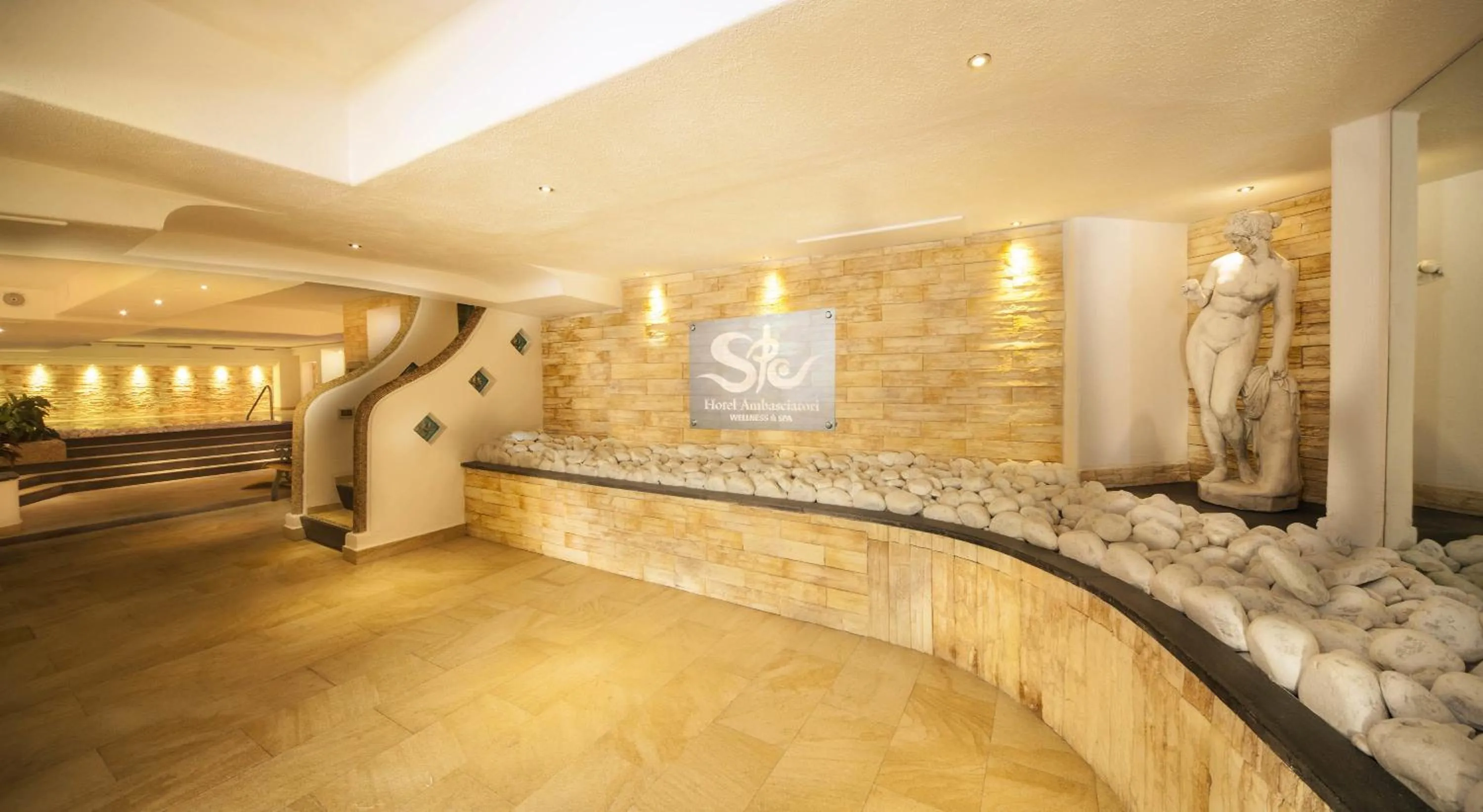 Spa and wellness centre/facilities in Hotel Ambasciatori