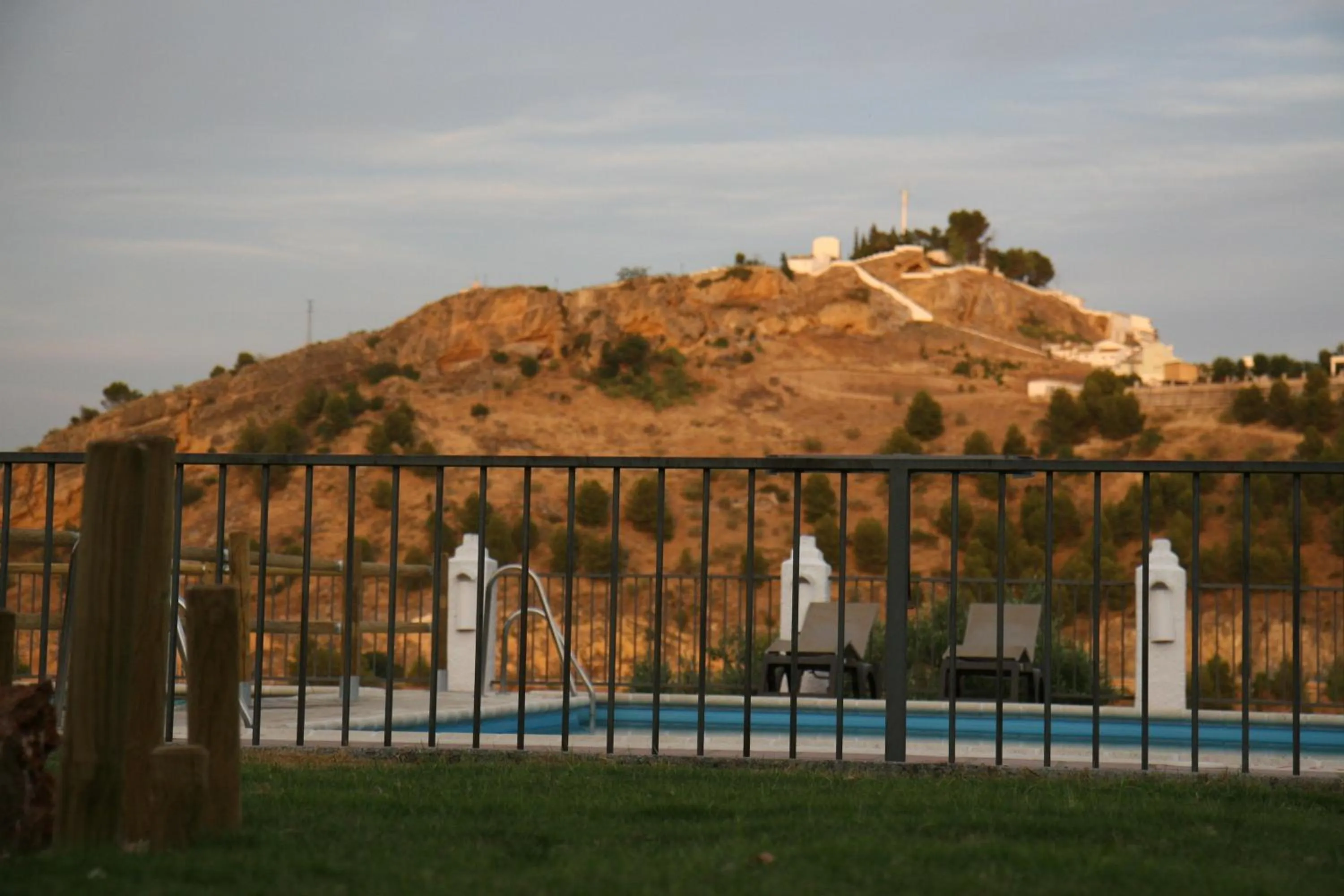 Area and facilities in Caserio de Iznájar