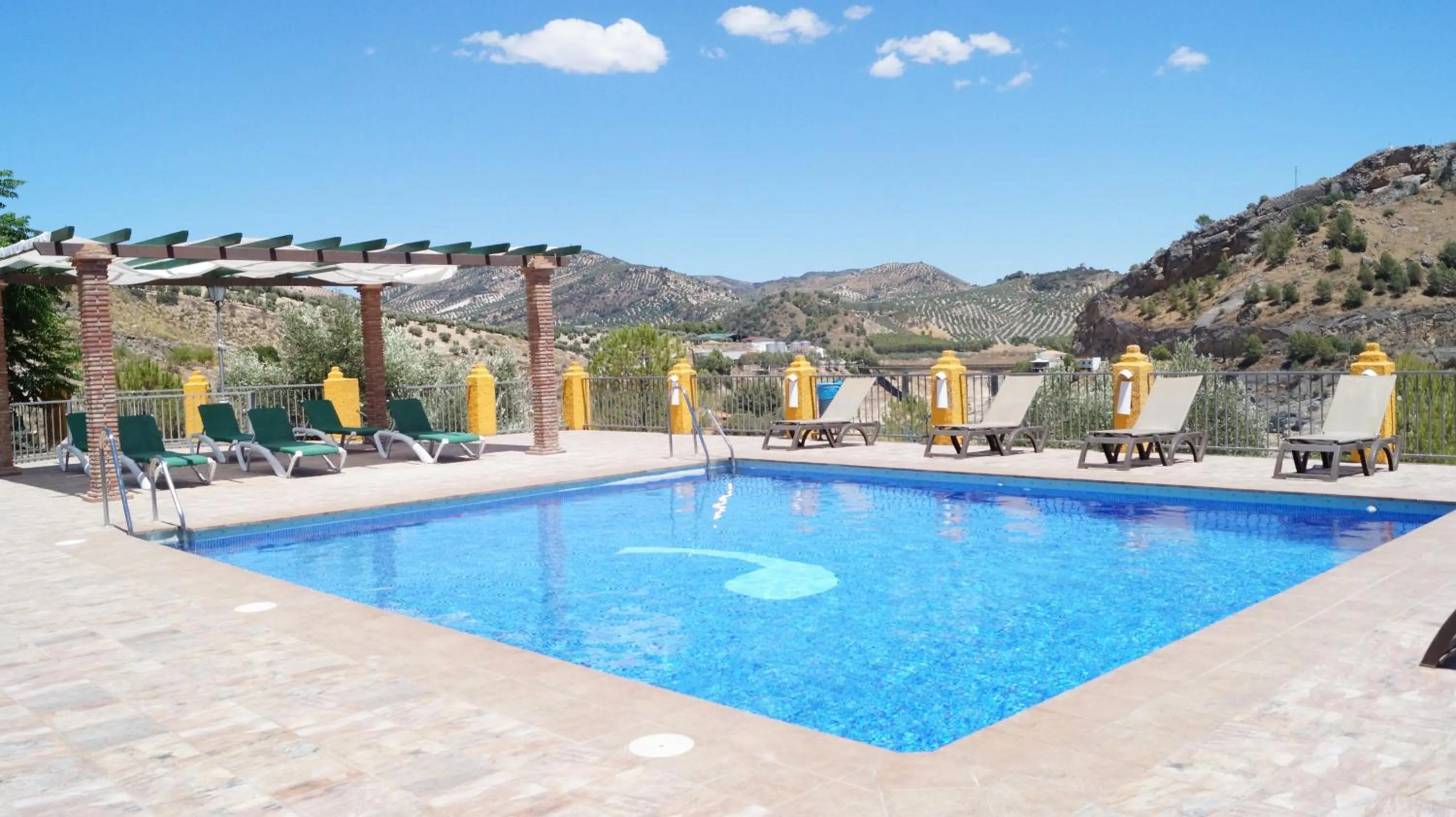 Swimming pool in Caserio de Iznájar