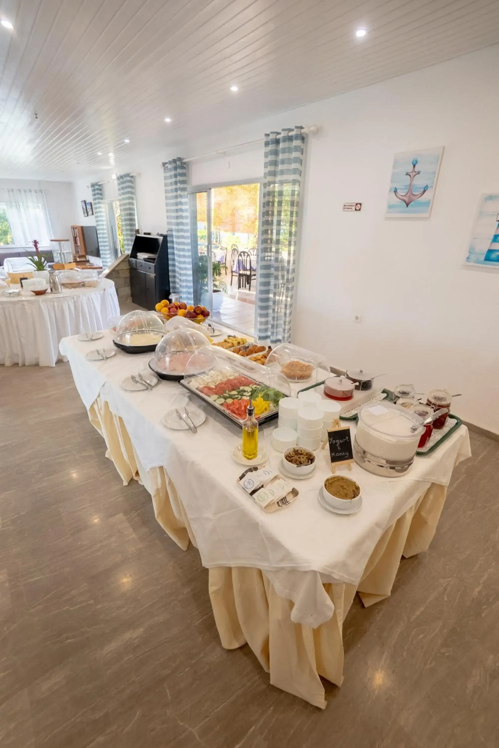 Restaurant/places to eat in Gorgona Hotel Restaurant/places to eat in Gorgona Hotel