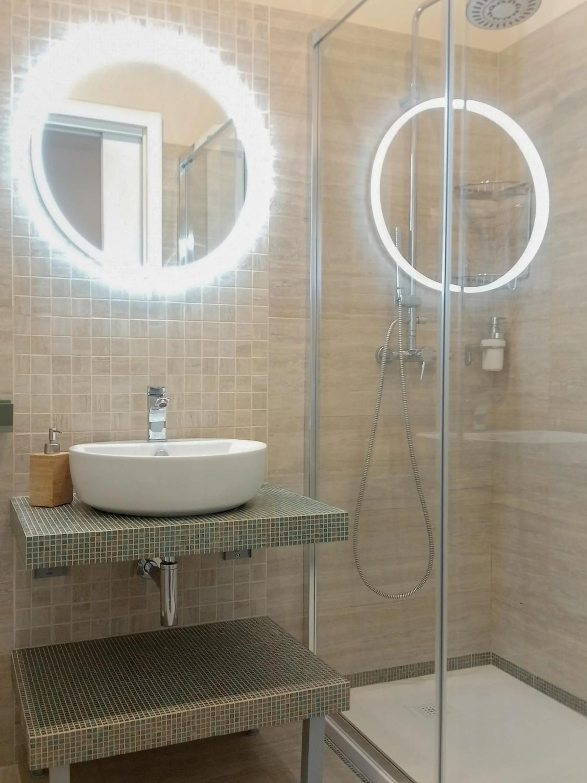 Shower in Vigne Vecchie