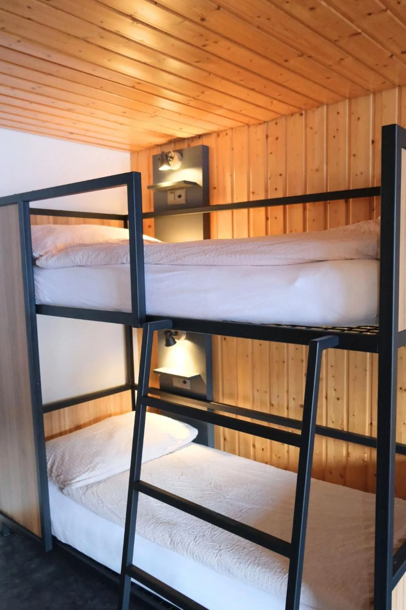 Bed in Eiger Lodge Easy
