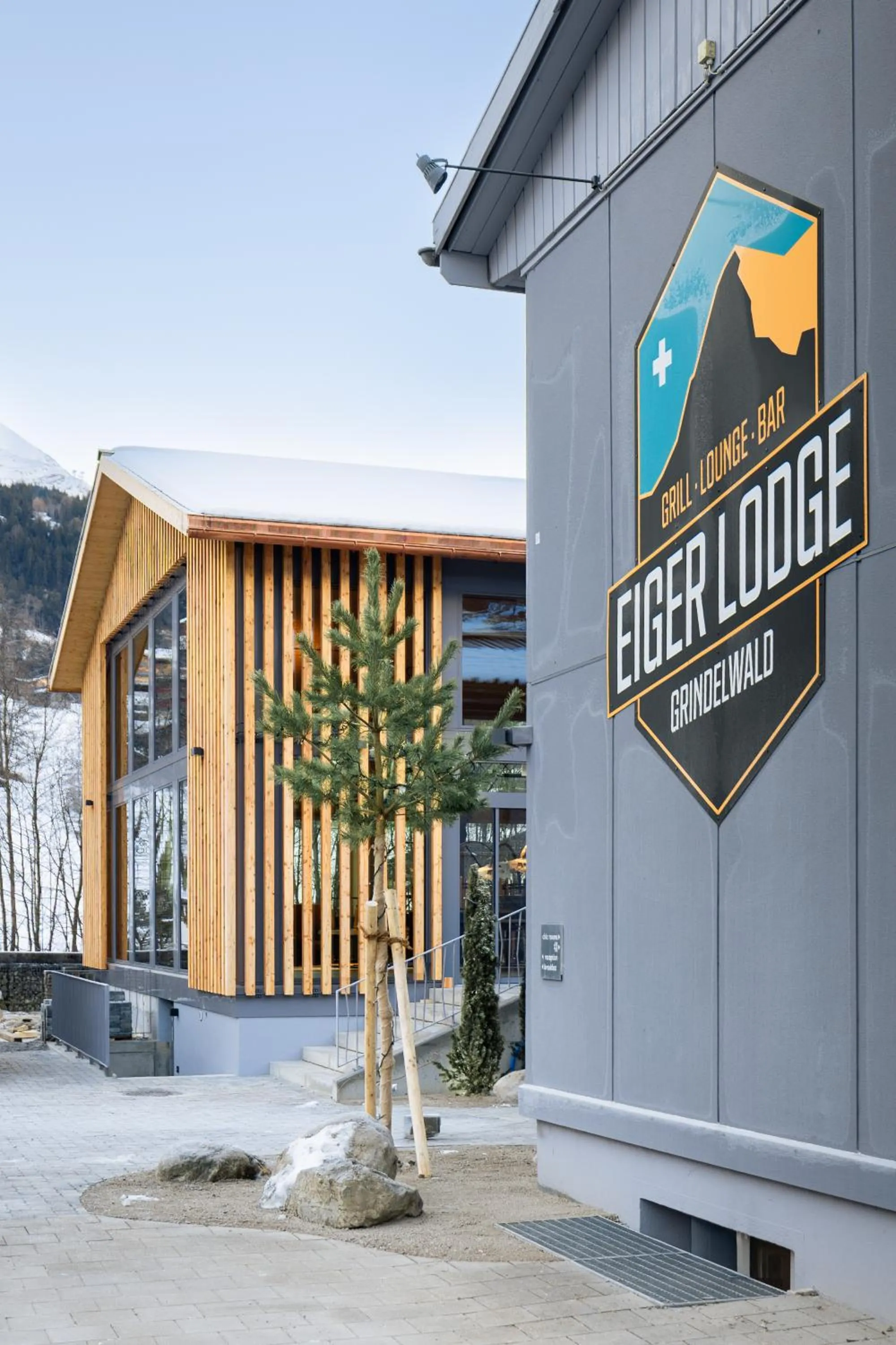 Property building in Eiger Lodge Easy