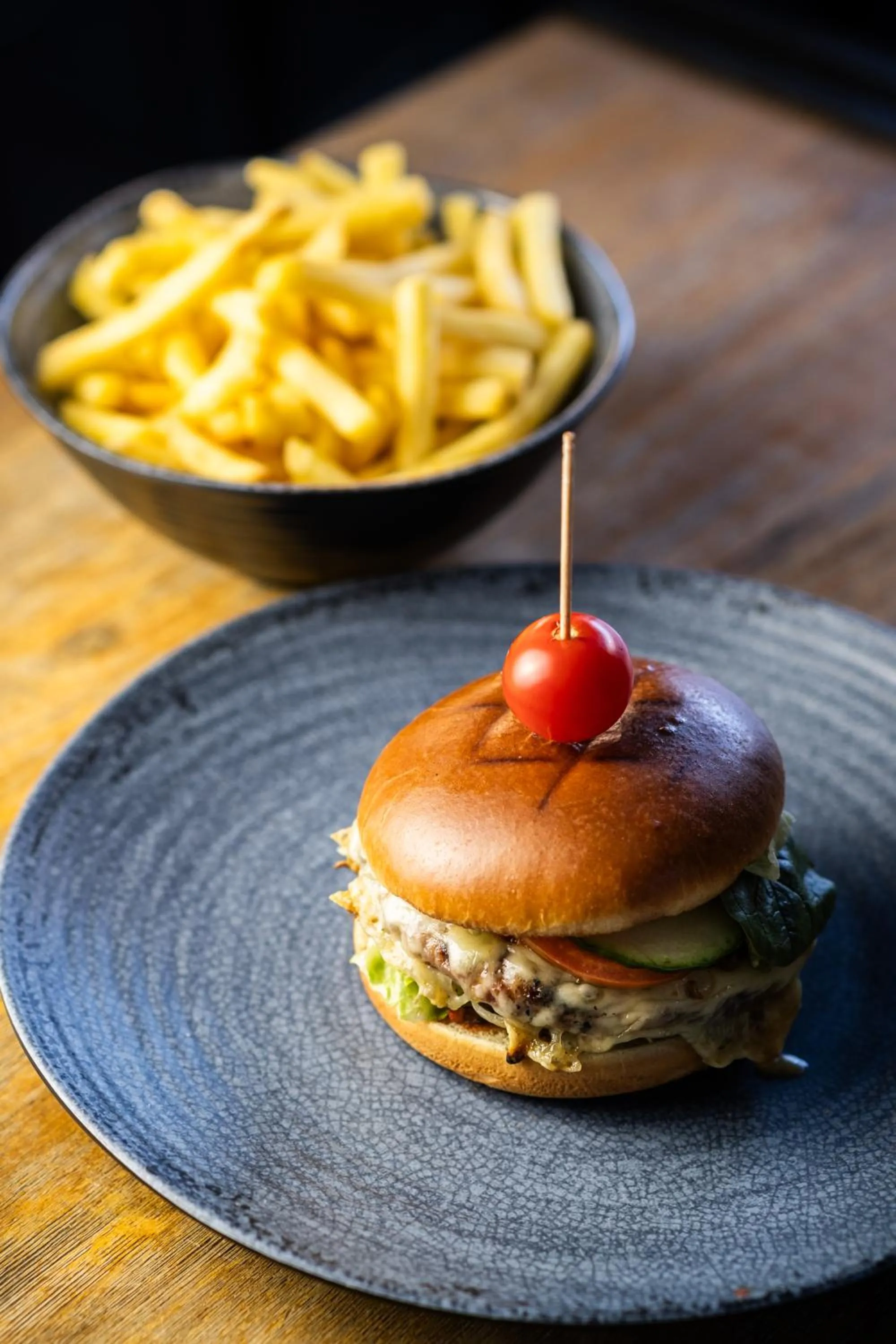 Restaurant/places to eat in Eiger Lodge Easy