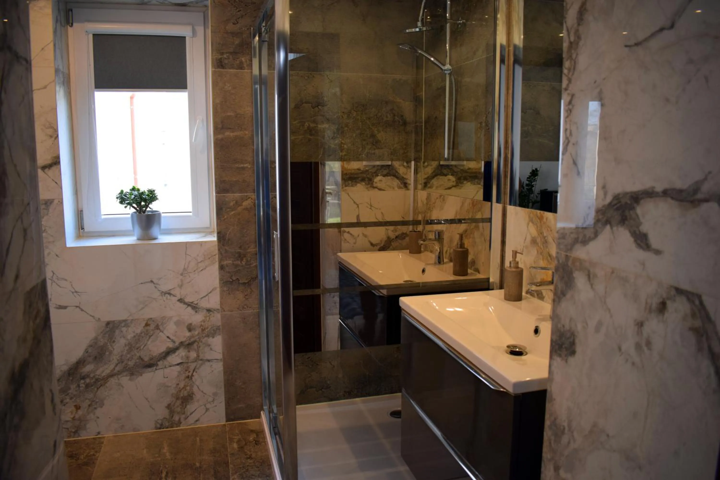 Sepia Restauracja & Noclegi