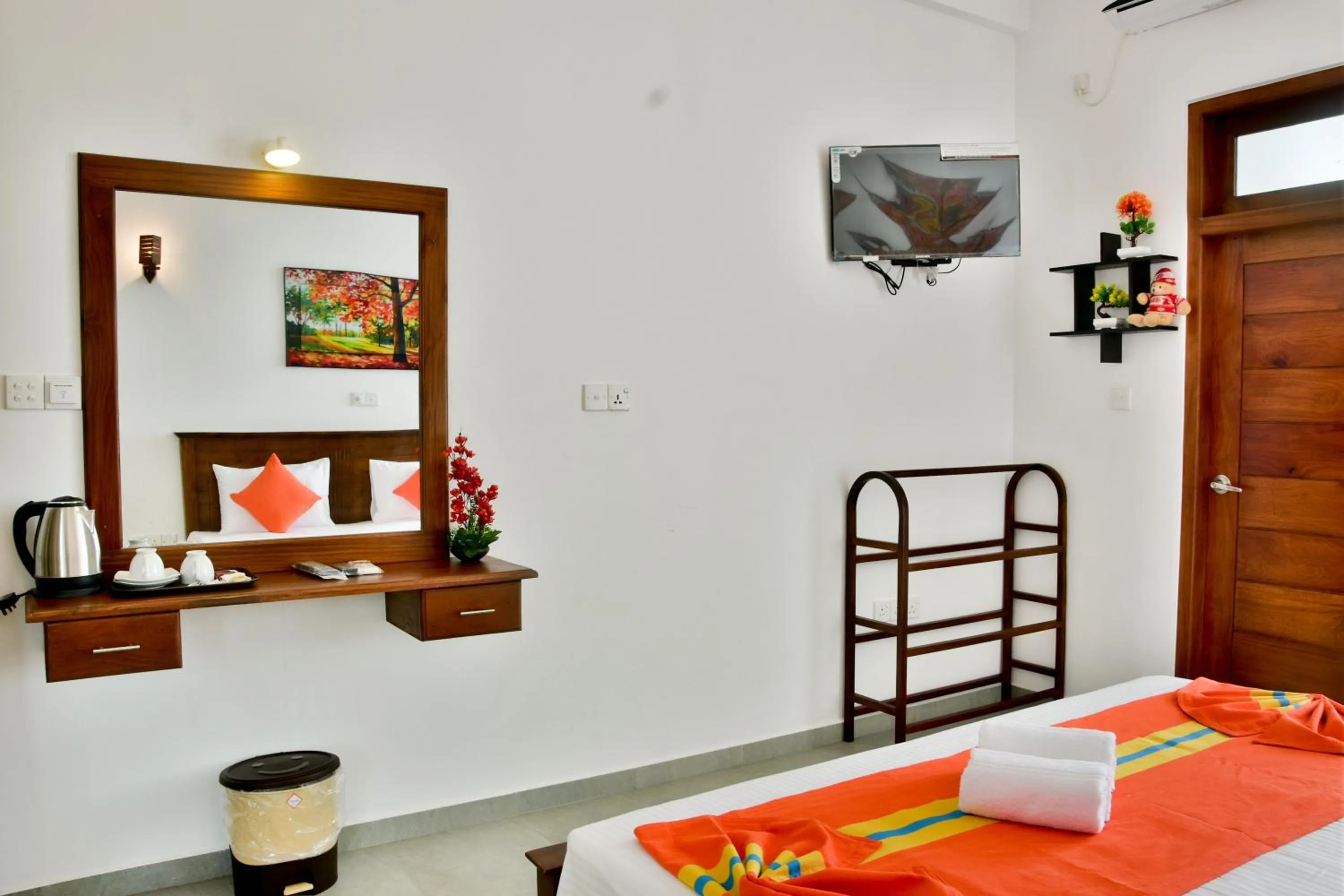 Bedroom, Bed in Rominrich