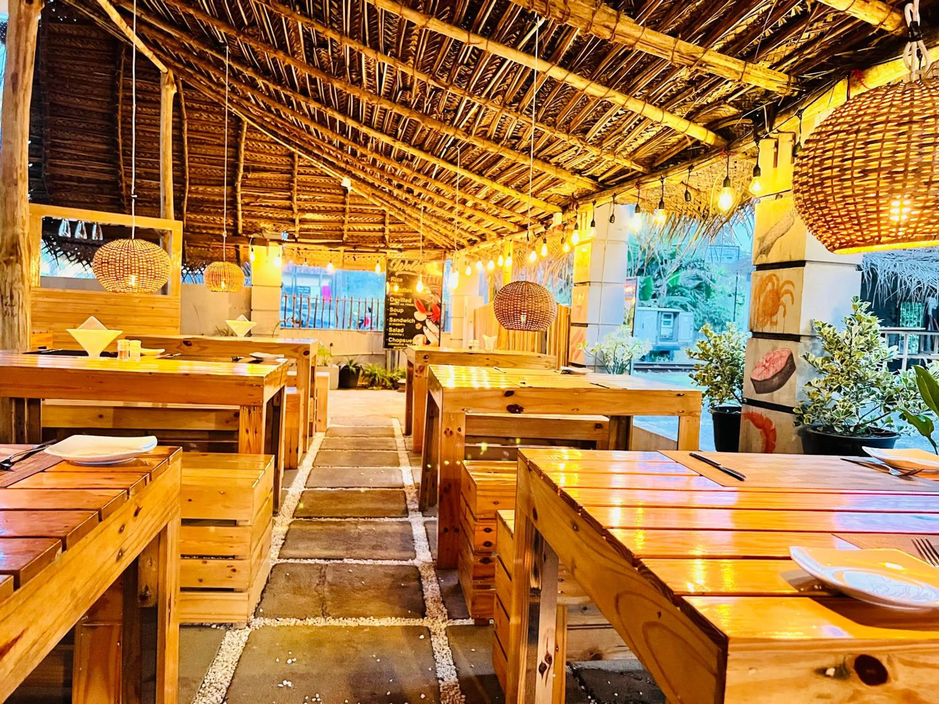 Restaurant/places to eat in Rominrich